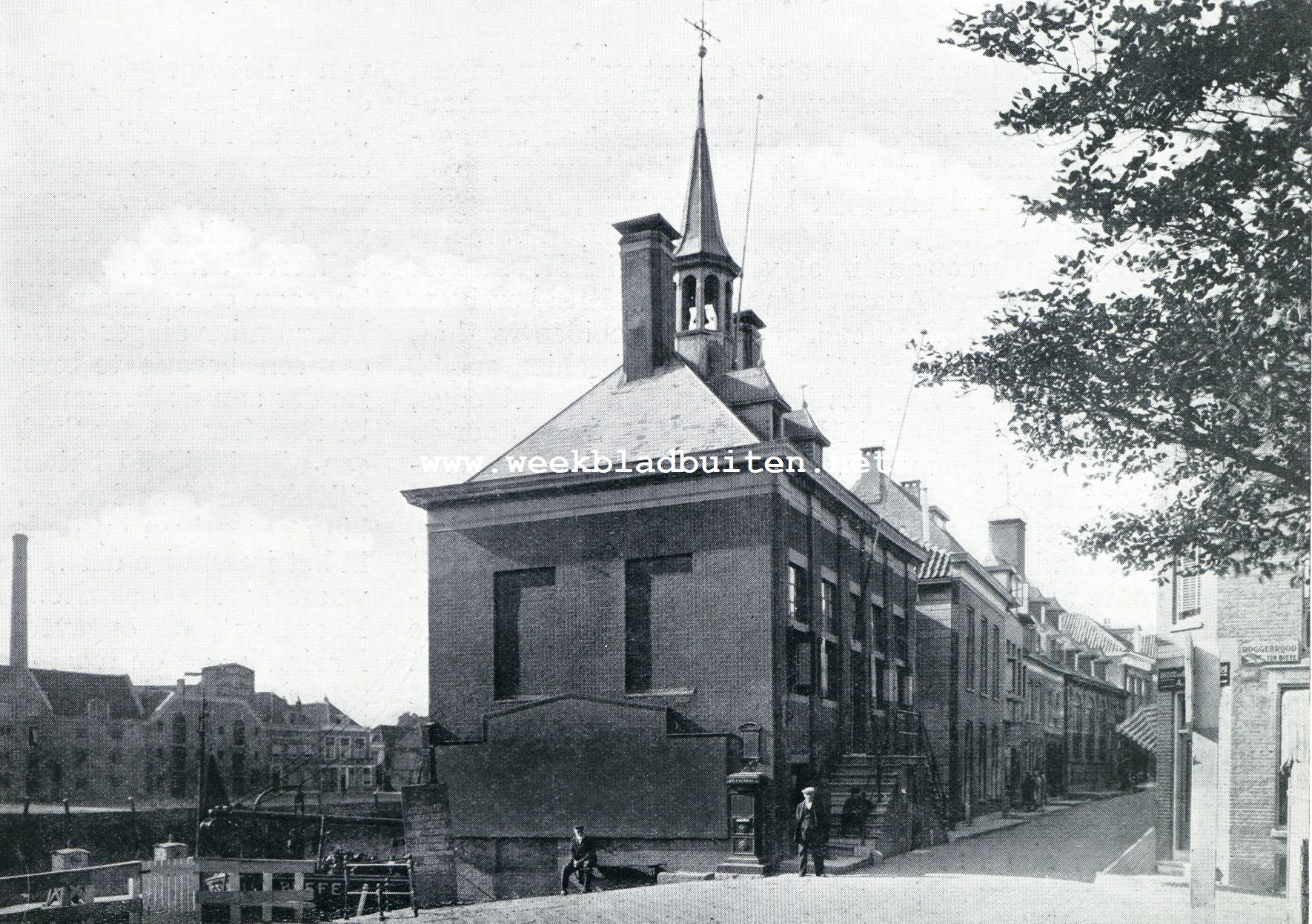 STADHUIS EN OMGEVING TE MAASSLUIS