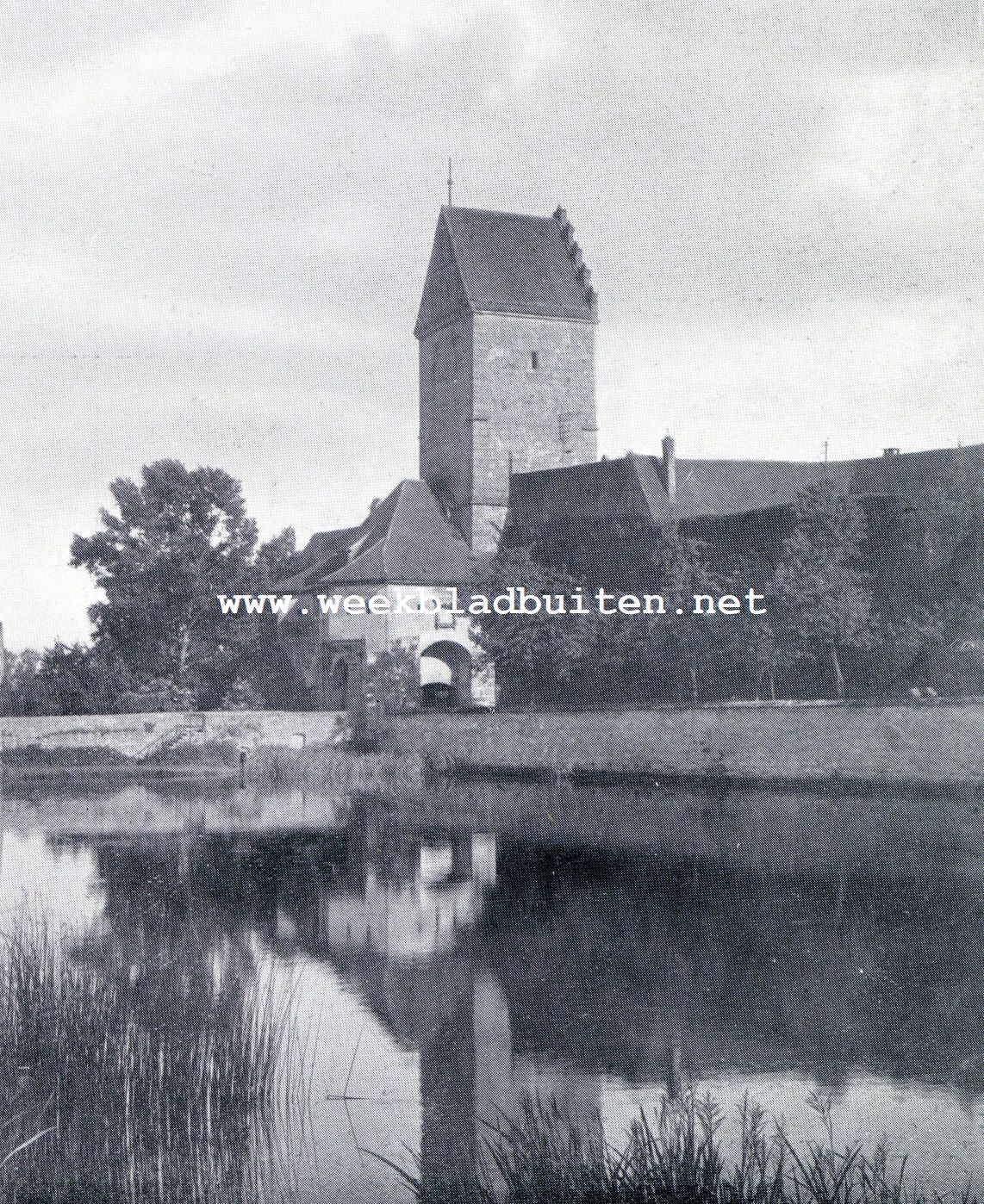 Dinkelsbhl. Rothenburgerpoort van de landzijde gezien