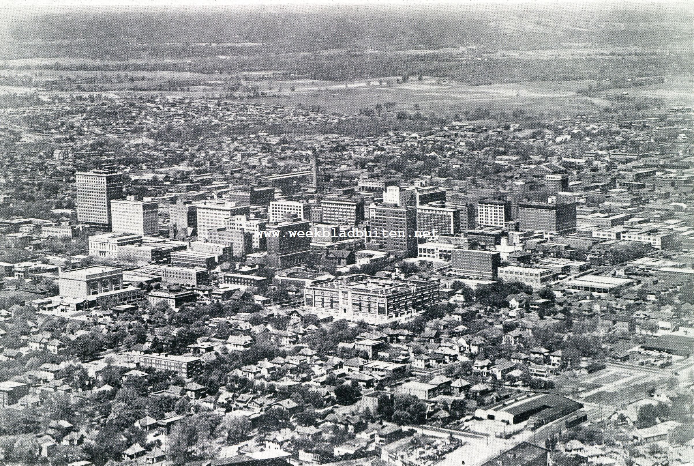Een Amerikaansche stad. Panorama van Tulsa, de petroleumhoofdstad van de geheele wereld