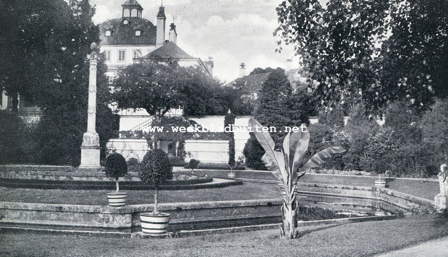 Wandelingen in Denemarken. Fredensborg. Het rozeneiland