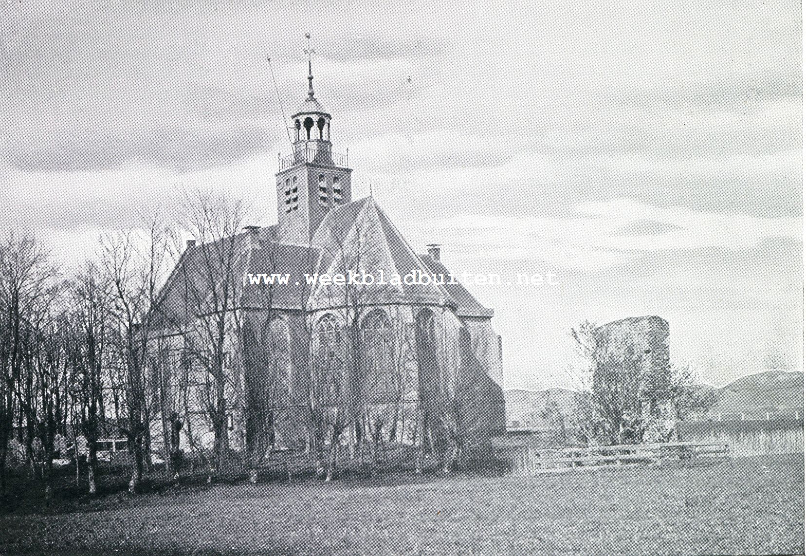 Het Slot aan den Hoef. Het kerkje te Egmond aan den Hoef, rechts daarvan het eenige overblijfsel van het Slot