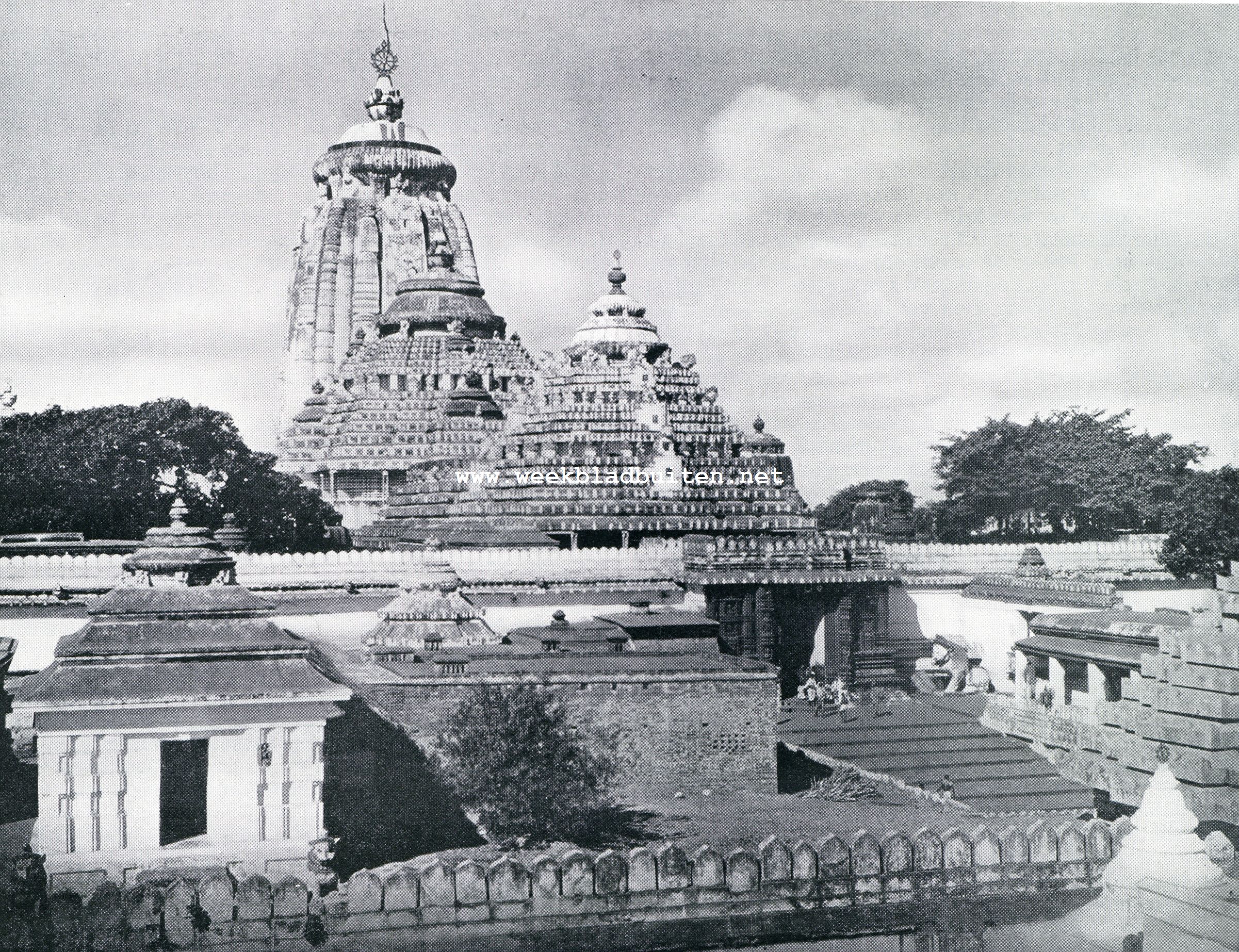 Beelden uit Siam. Hindoetempel in Poeri