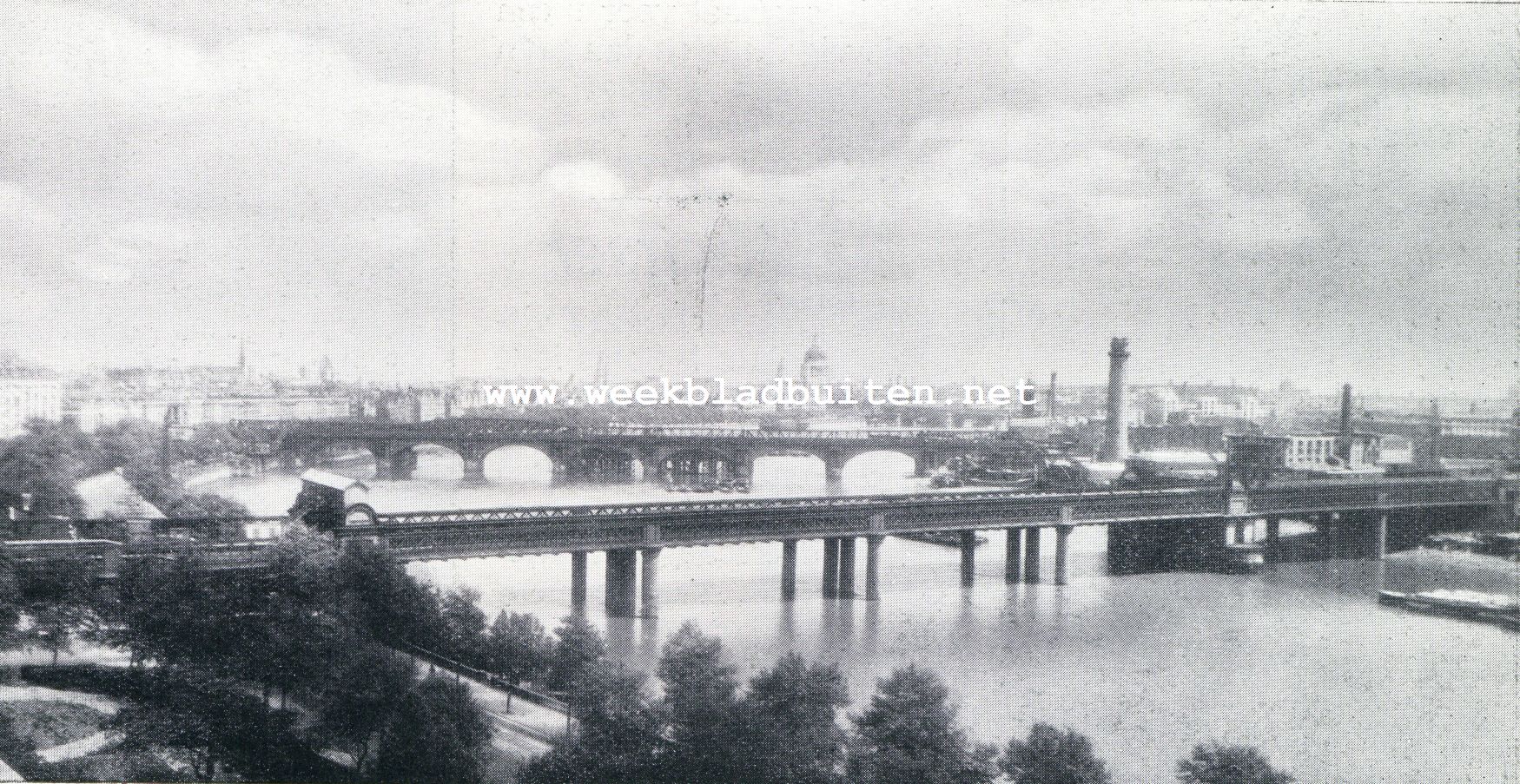 Bruggen over de Theems. De Hungerford Bridge over de Theems