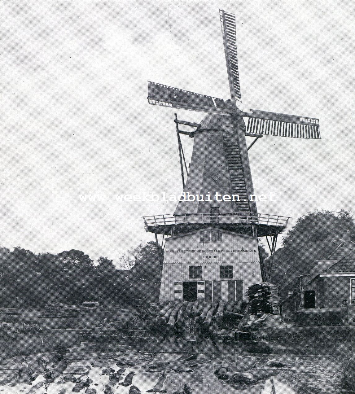 De Houtzaag-, Pel- en Korenmolen te Holwierda in Groningen