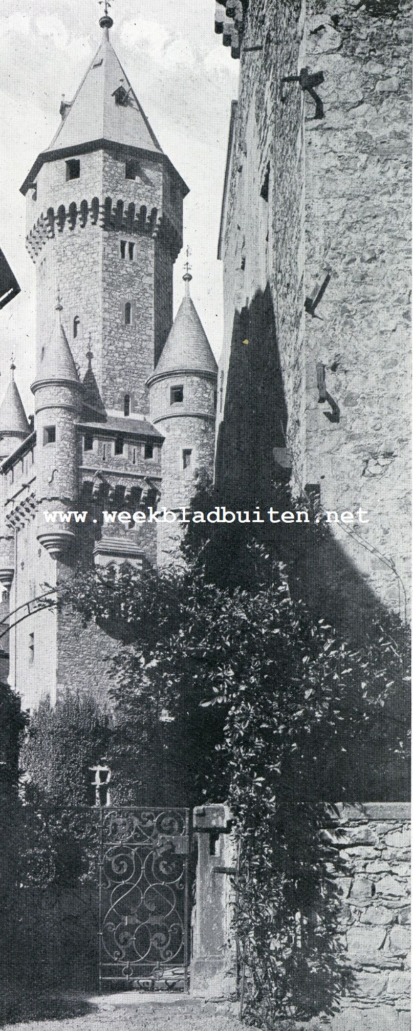 De burcht Braunfels aan de Lahn. Binnenplaats