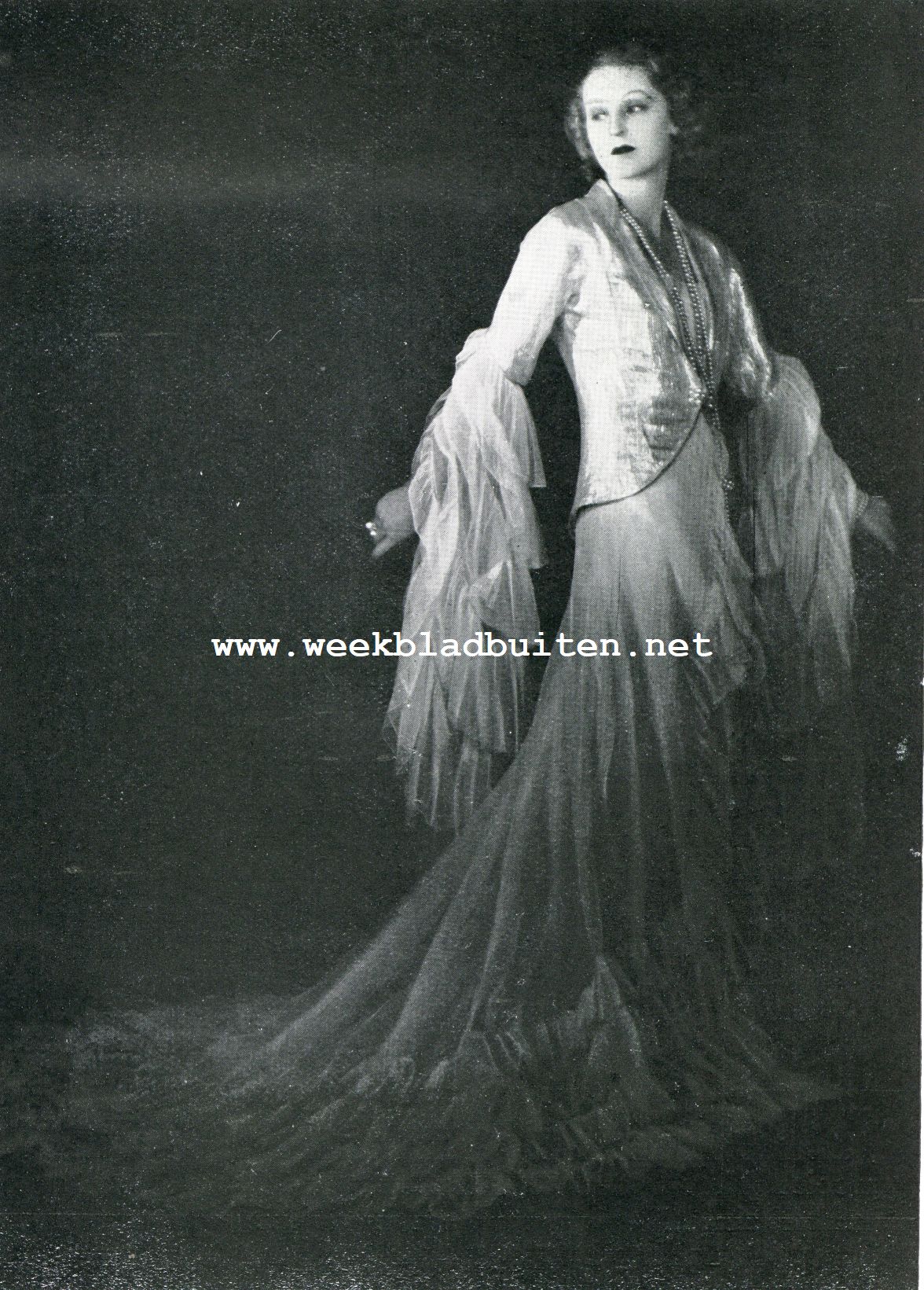 De kleeding der filmsterren. Brigitte Helm