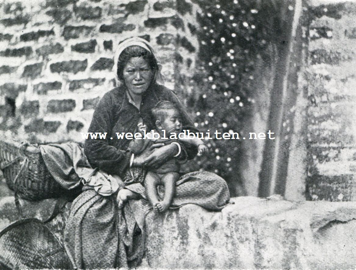 VROUW AAN DEN WEG NAAR DARJEELING