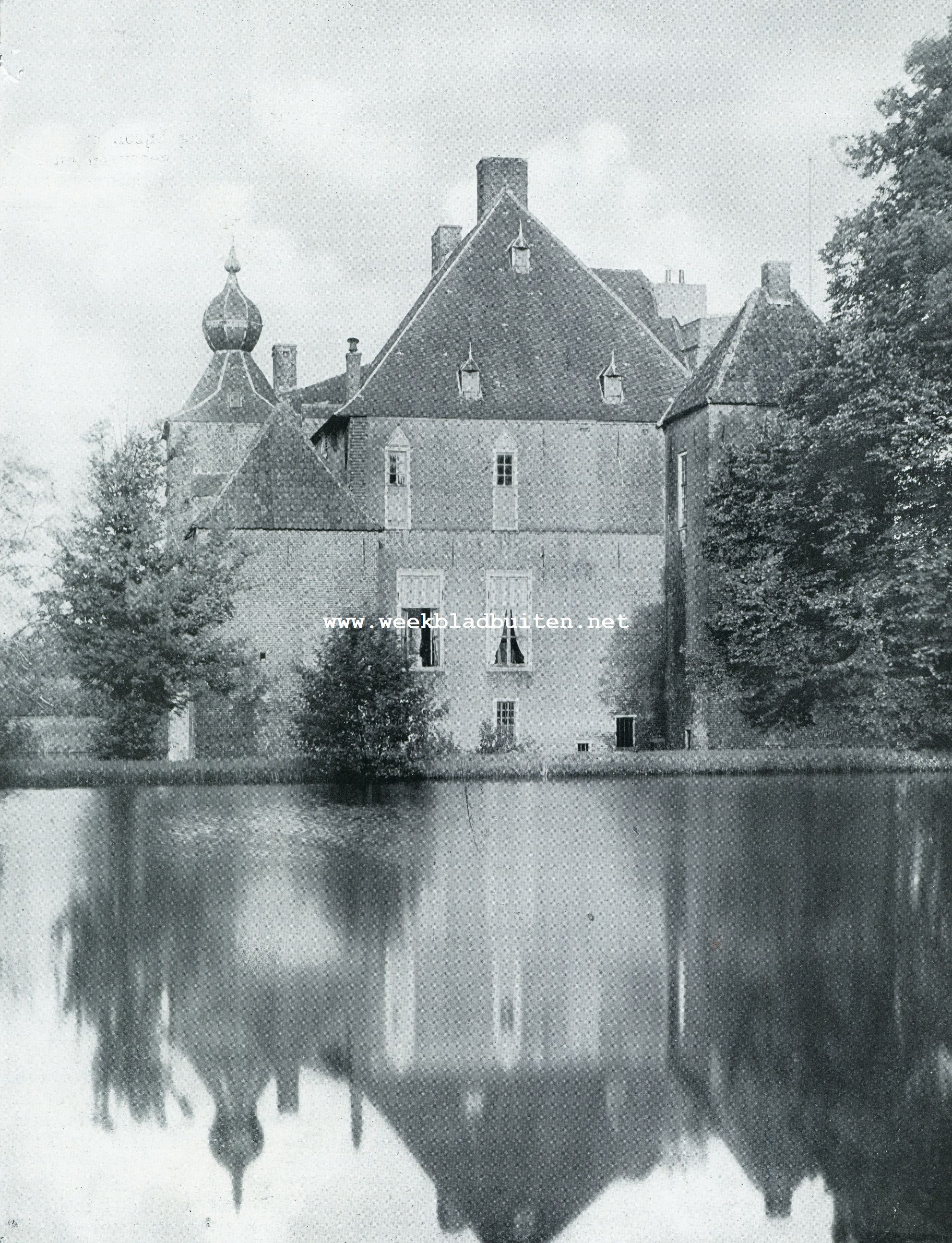 De Cannenborg bij Vaassen. Westzijde