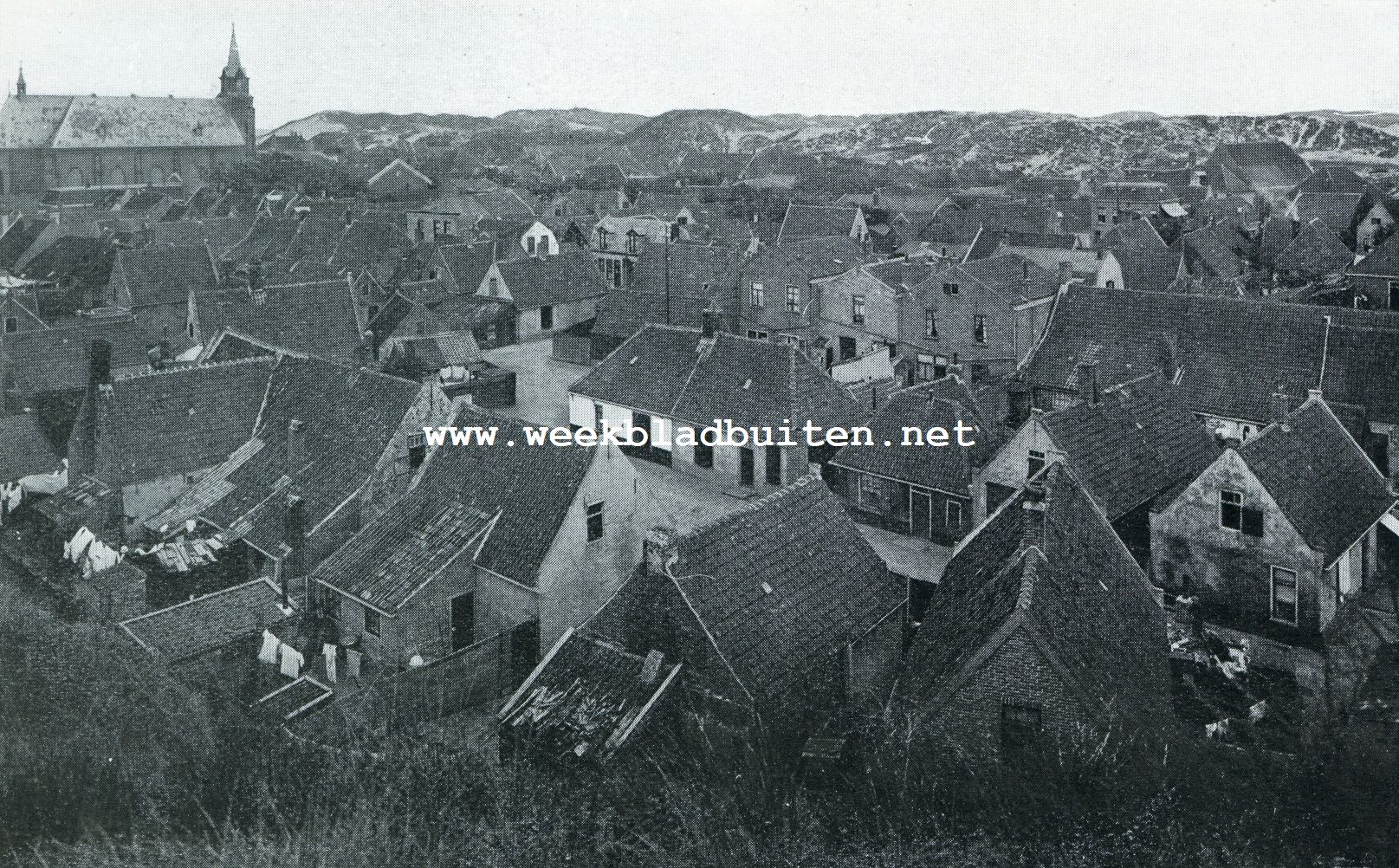 Egmont bijder See. Egmond aan Zee van het duin bij den vuurtoren gezien