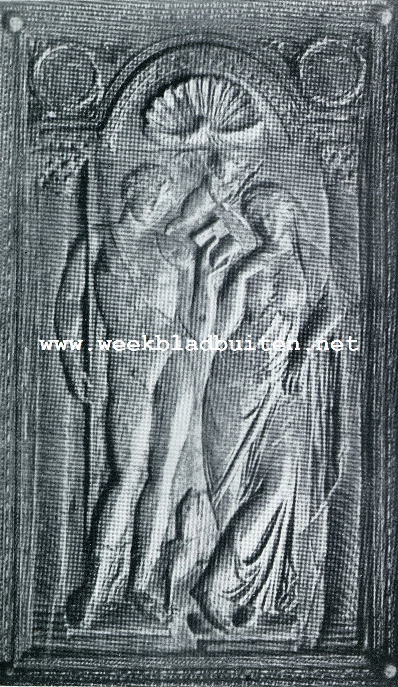 De ivoor gesneden deksel van Diptychon (Museum te Brescia