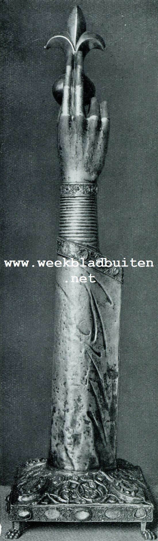 De Welfenschat. Sigismund-arm (Hoog 73.7 c.m.)