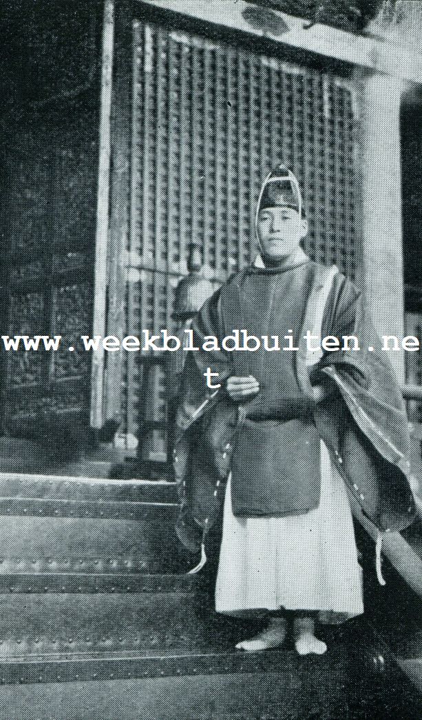 Gewijde plaatsen in Japan. Shinto-priester te Nikko