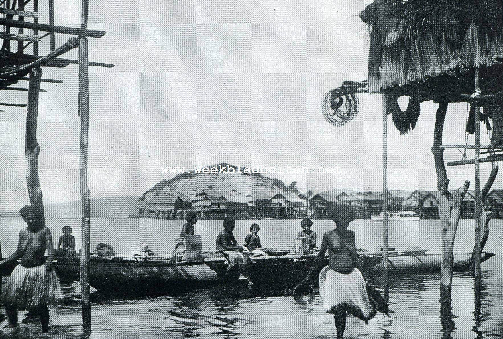 Papua. De visschersdorpen Hanuabada en Elevara, aan de kust van Papua