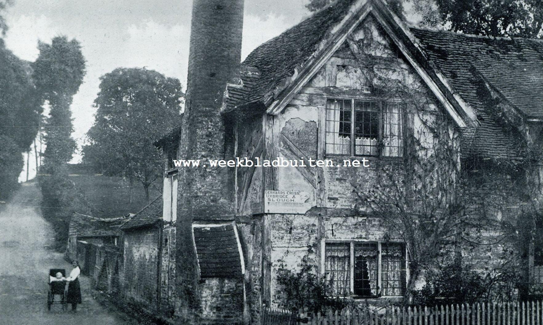 Door Buckinghamshire. Buckinghamshire. Oude boerderij te Chalfont St. Giles bij Milton's Cottage
