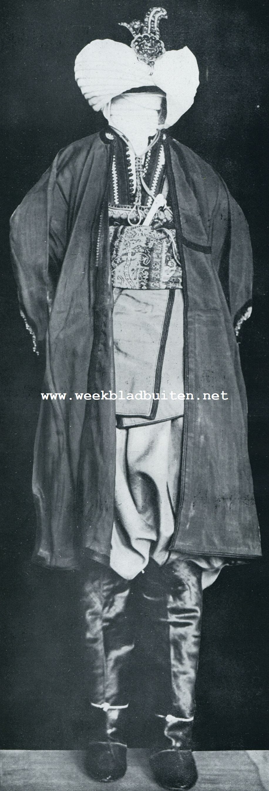 In het Serail der Sultans. Kostuum van Prins Mahomet, zoom van Abdoel Hamid I (einde 18de eeuw)