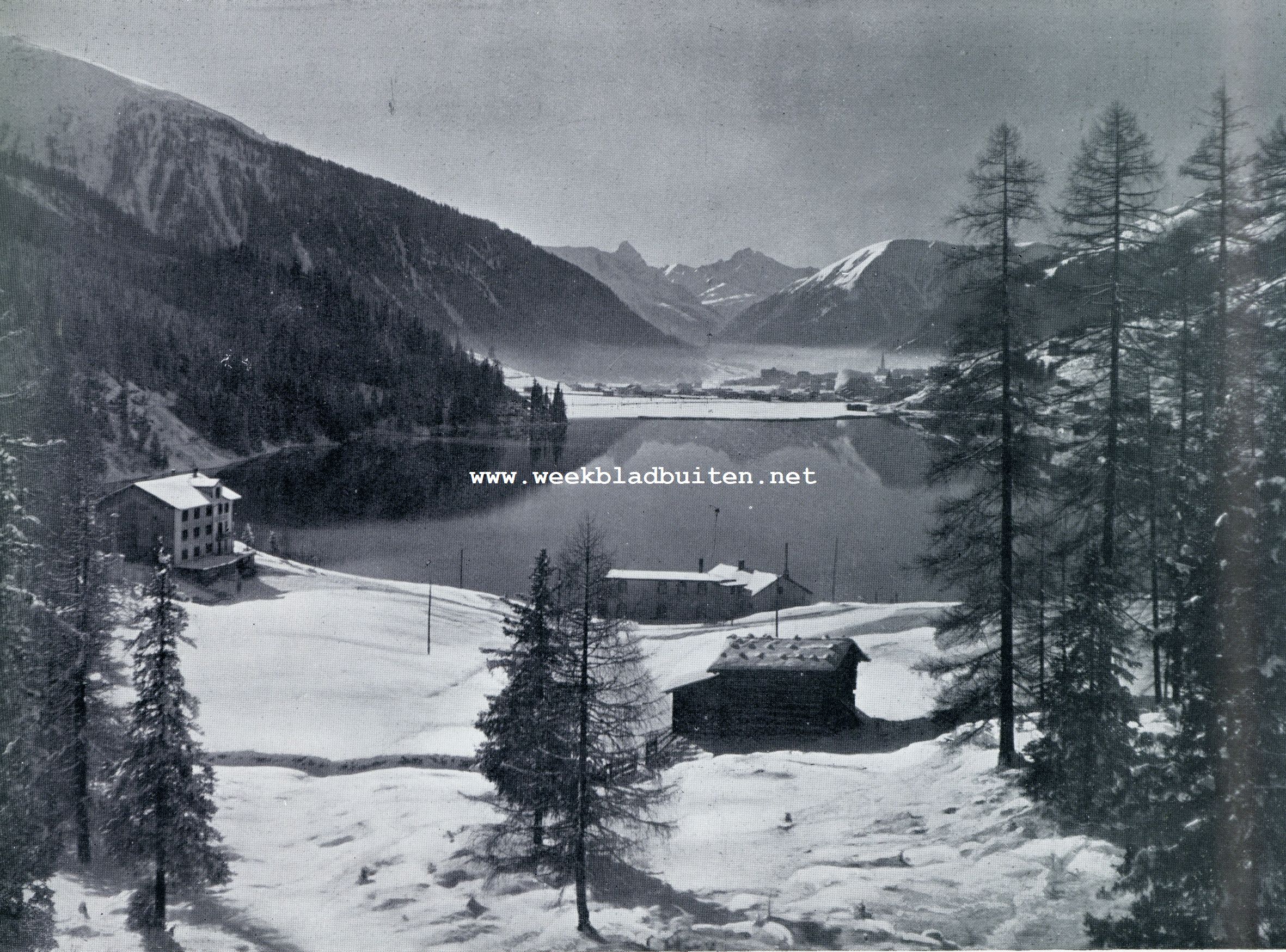 In Davos. Het Meer van Davos in de winter