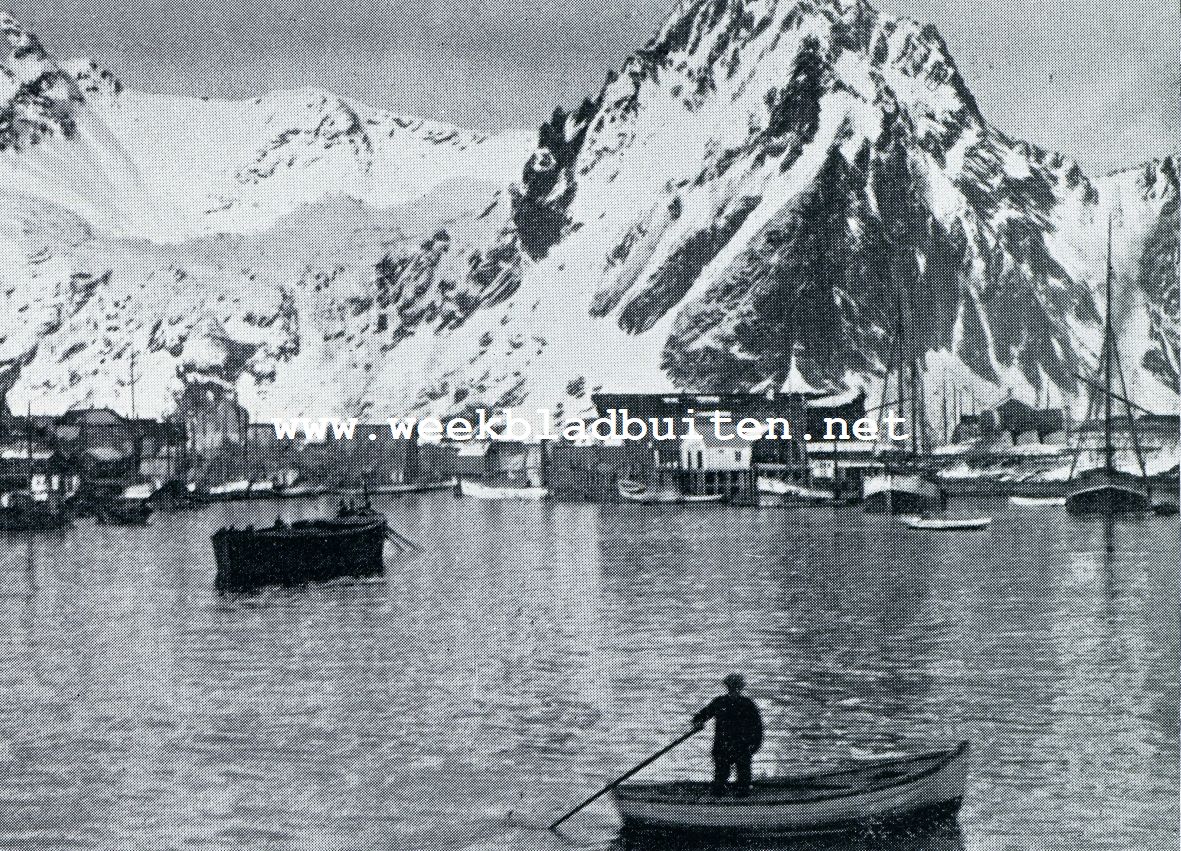 Visschersleven in Noord-Noorwegen. Svolvaer op de Lofoten