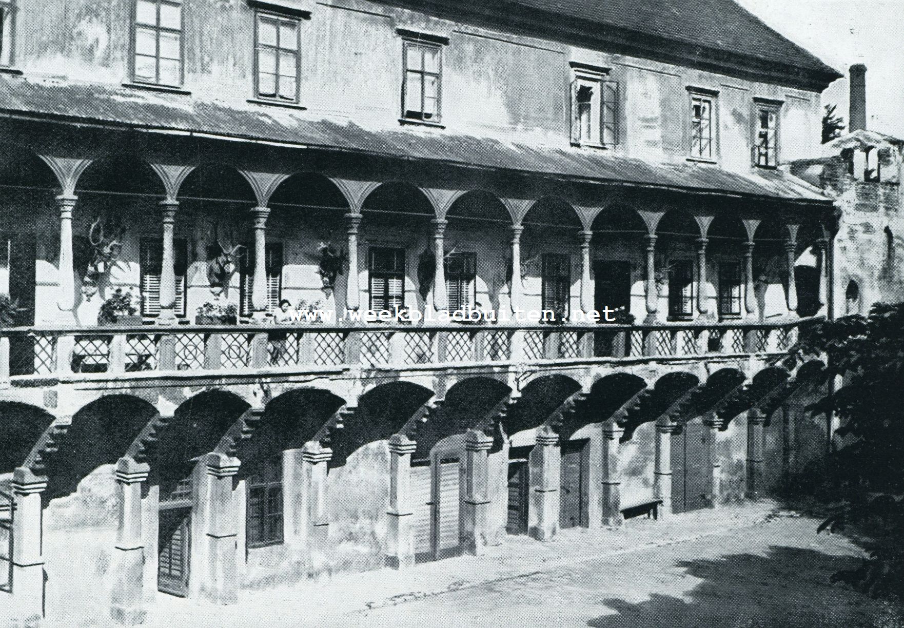 BINNENHOF VAN DEN BURCHT BRECLAV
