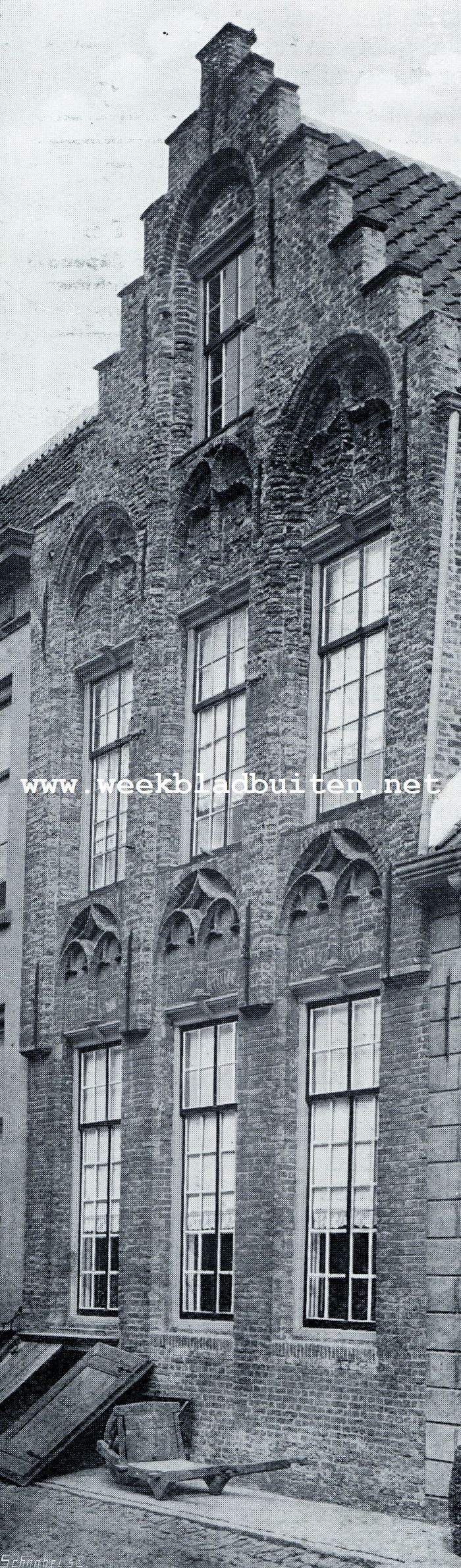 GEVEL A/D HOOGSTRAAT TE SLUIS, V.M. GASTHUISKAPEL (1566)