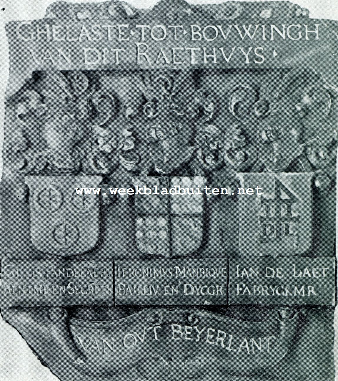 GEVELSTEEN IN HET RAADHUIS TE OUD-BEIJERLAND
