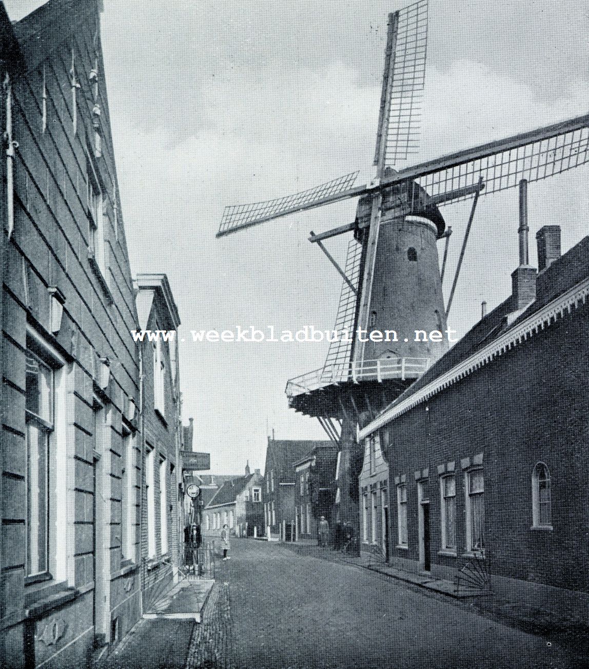DE DORPSSTRAAT TE STRIJEN