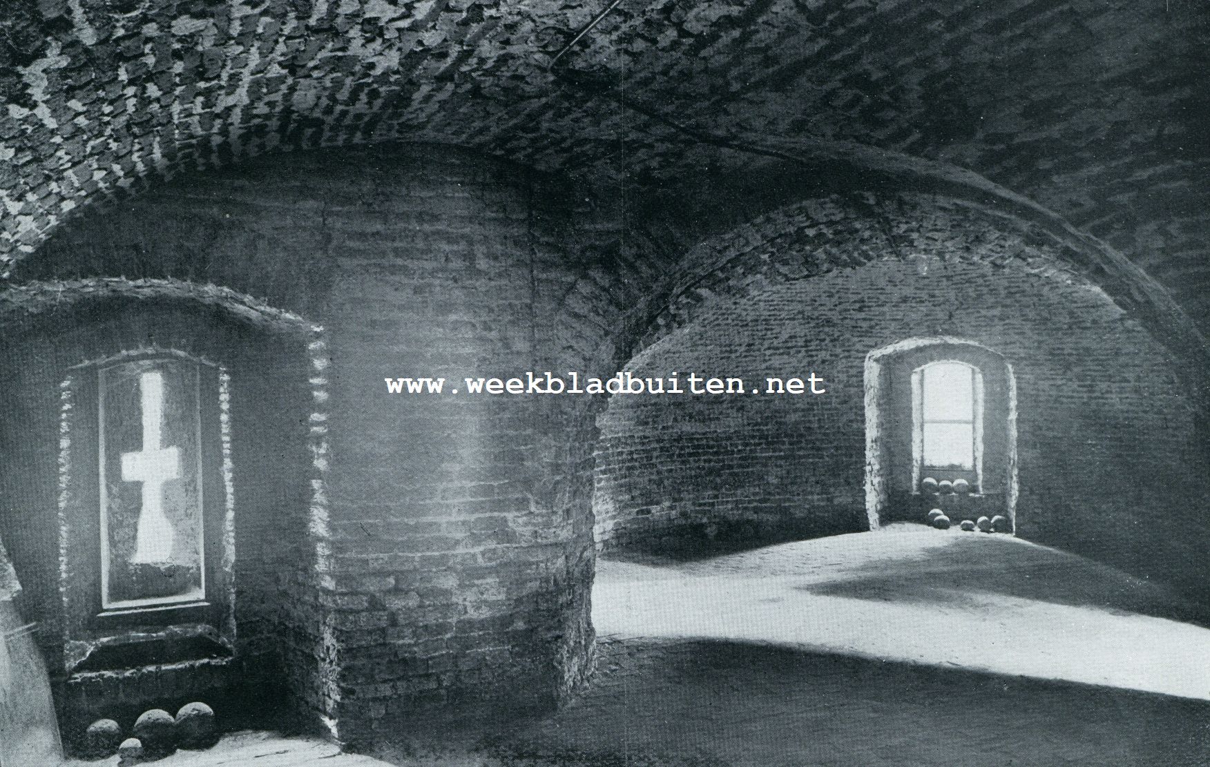 DE OUDE GEWELVEN VAN HET KASTEEL-RAADHUIS TE HELMOND