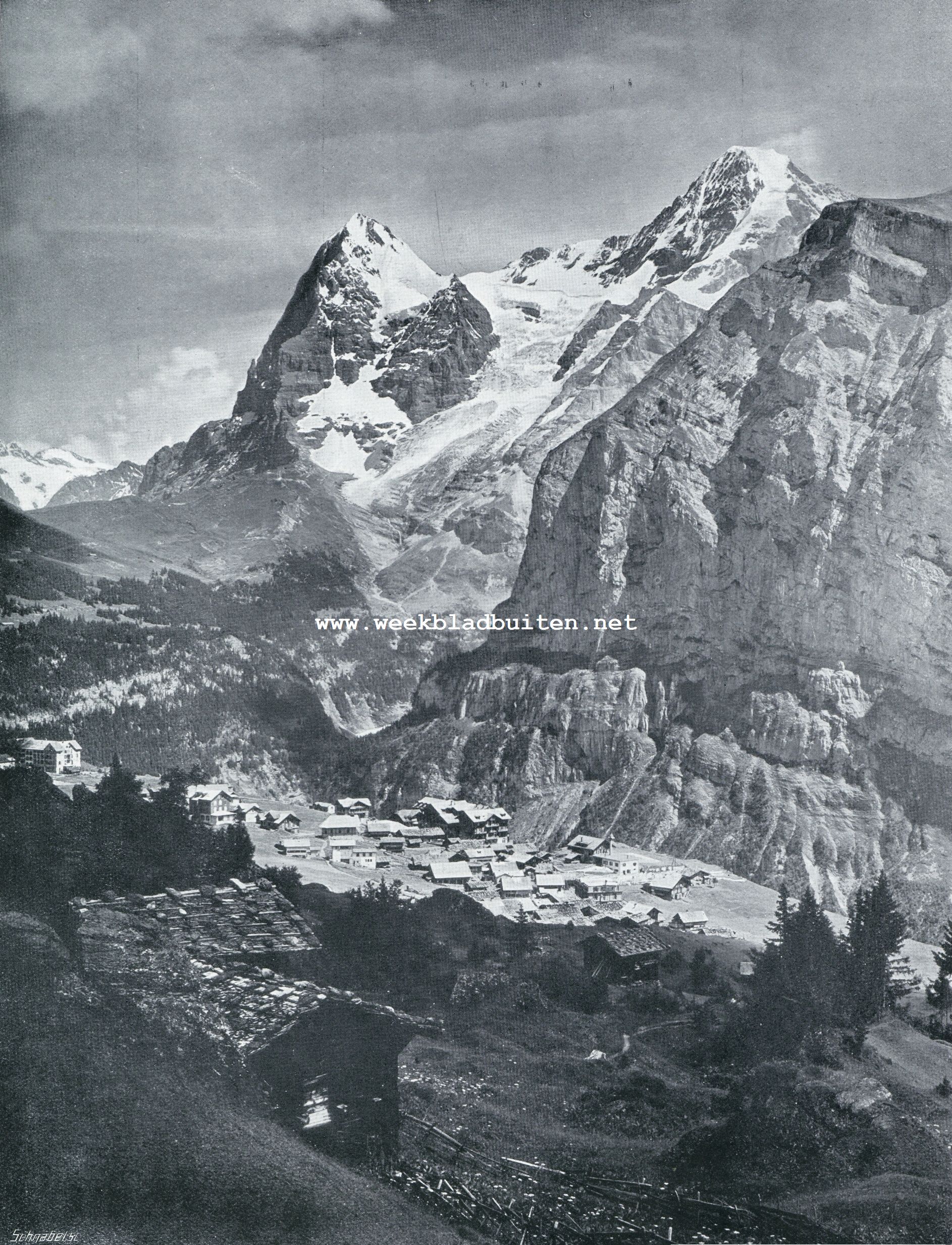 HET DORP MRREN IN ZWITSERLAND. OP DEN ACHTERGROND DE EIGER EN DE MNCH