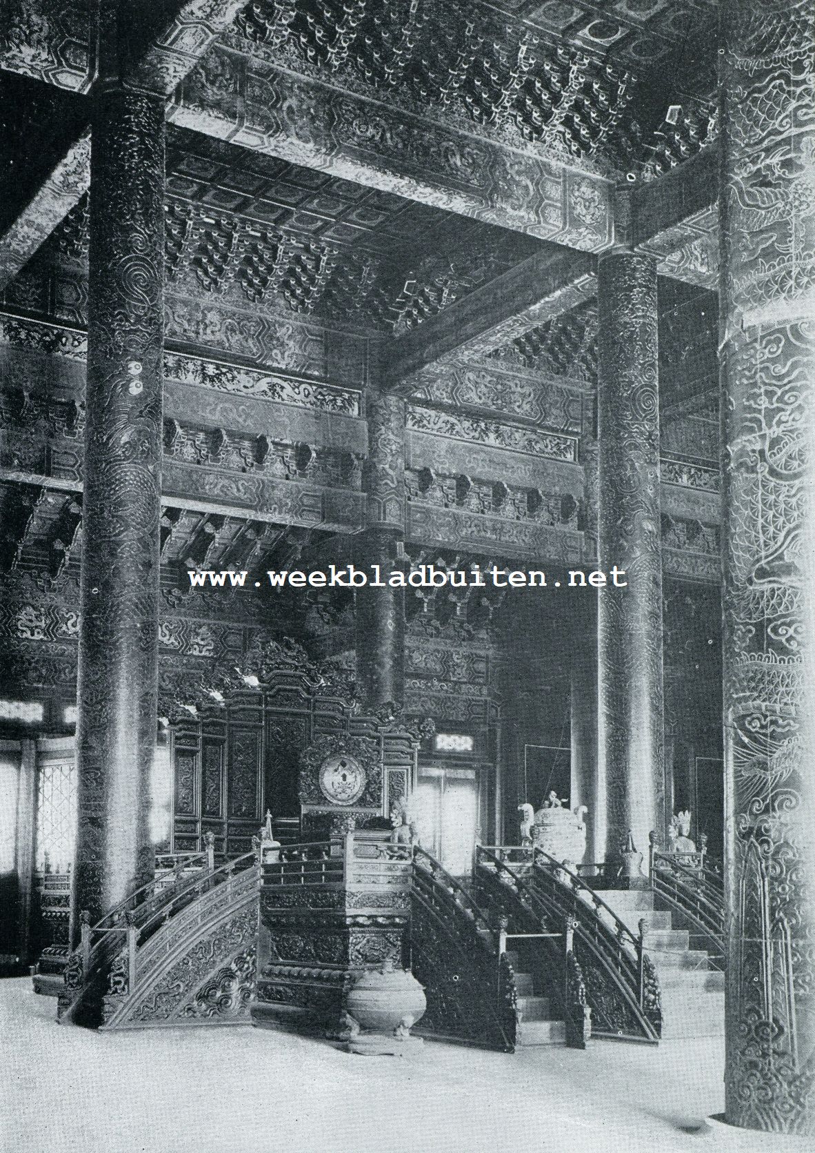 TROONZAAL IN HET KEIZERLIJK PALEIS TE PEKING
