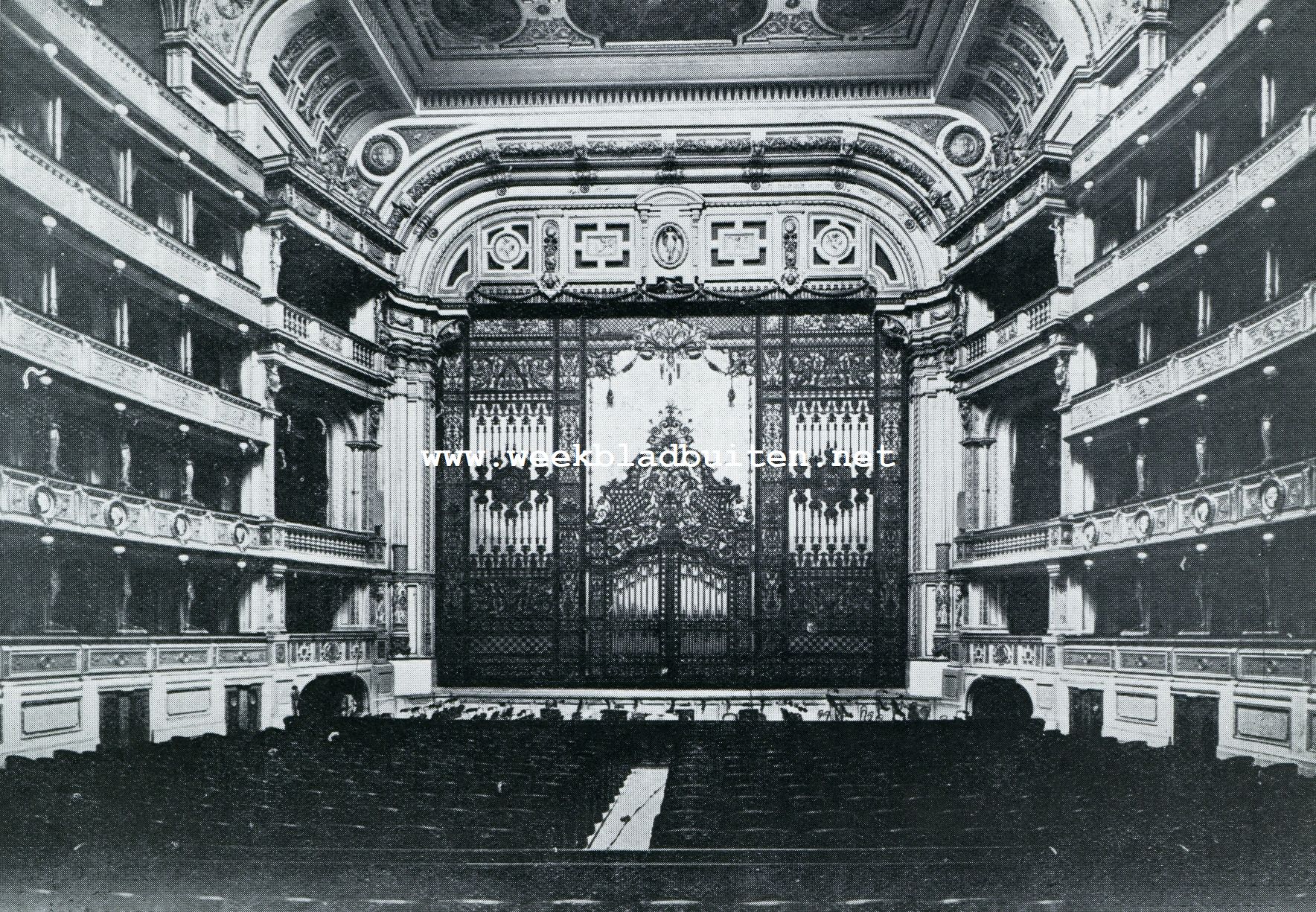 DE ZAAL IN DE WEENSCHE OPERA