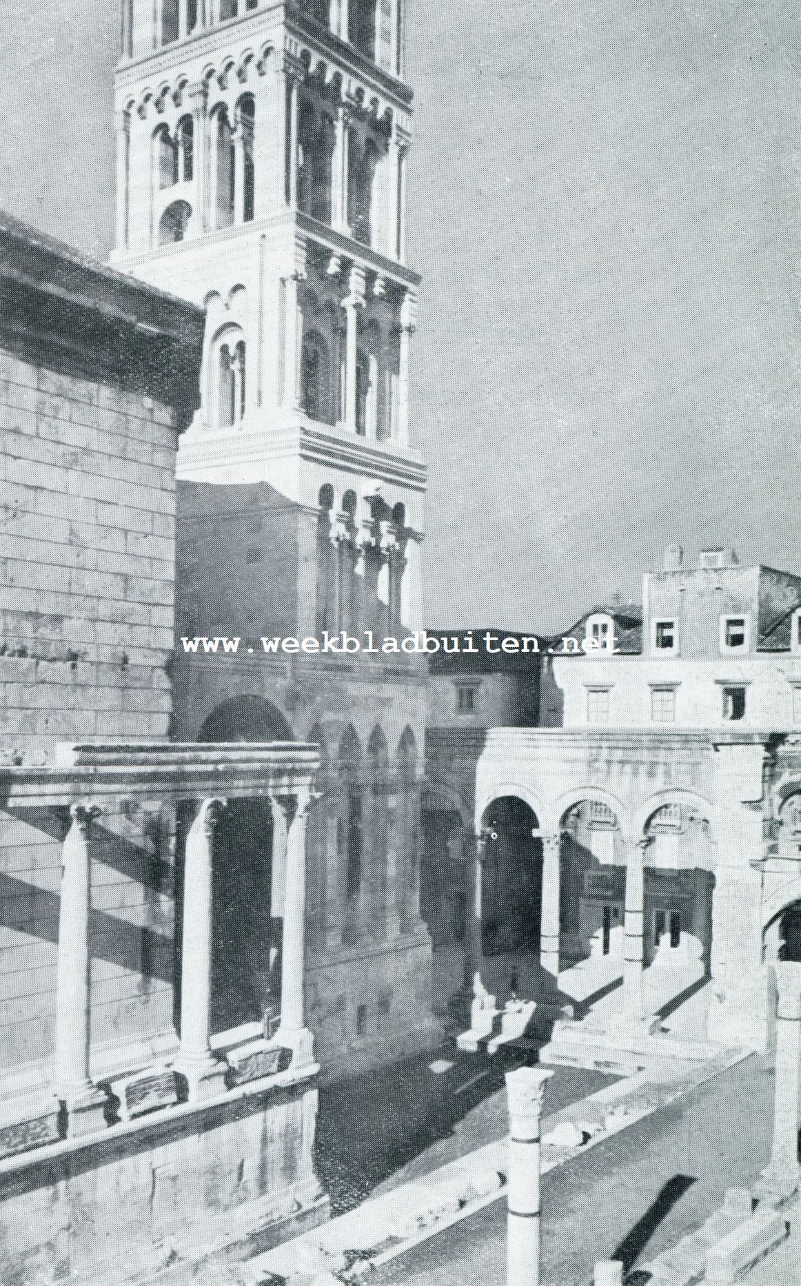 PERISTYLIUM AAN HET DOMPLEIN TE SPLIT