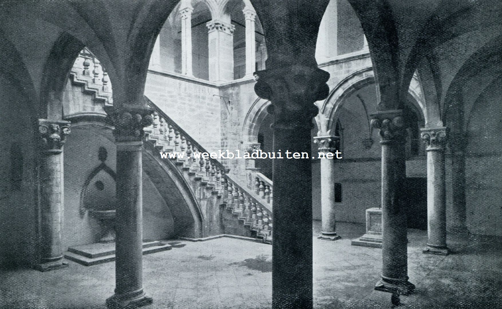DE BINNENHOF VAN HET RECTORENPALEIS TE DUBROVNIK