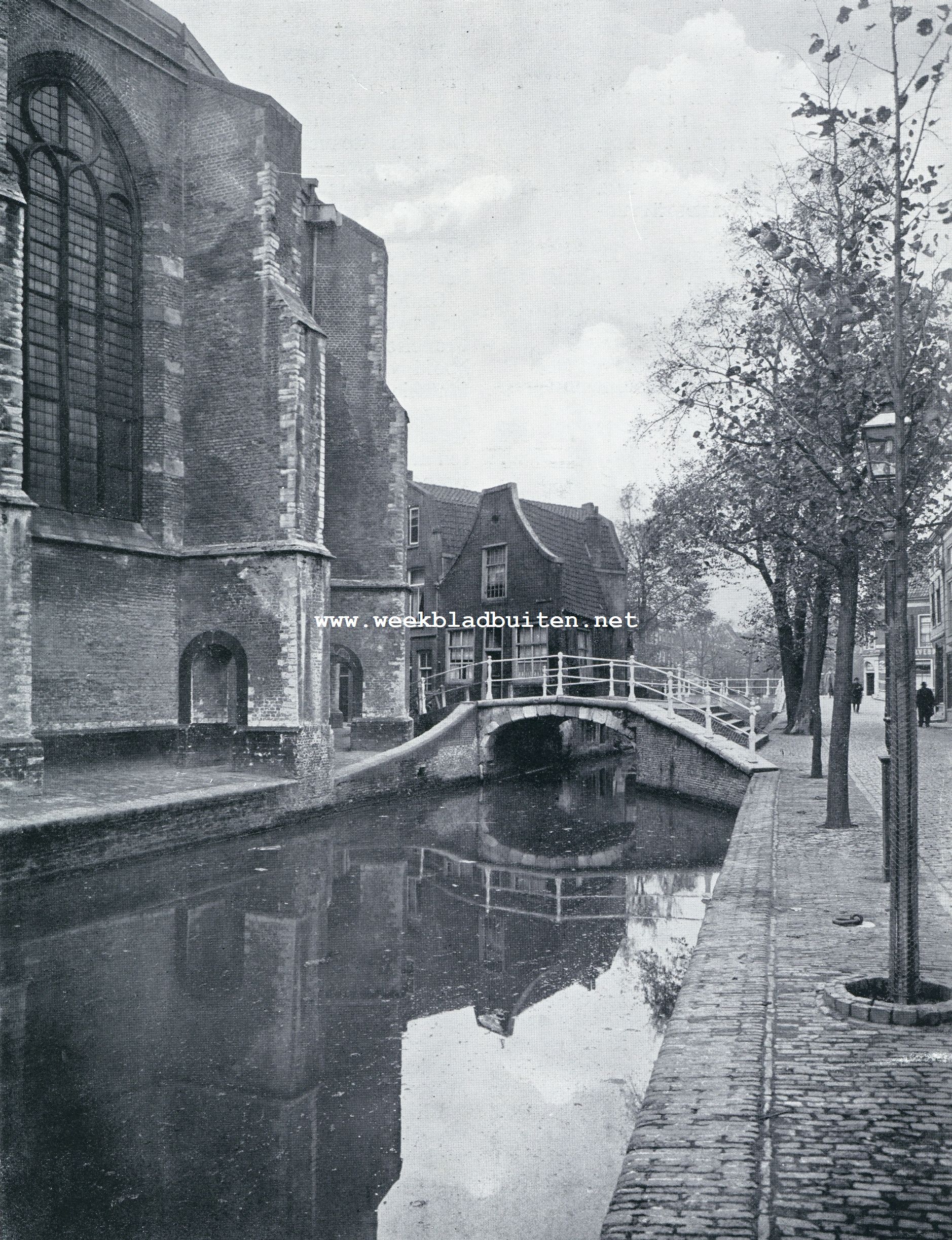ACHTER DE NIEUWE KERK TE DELFT