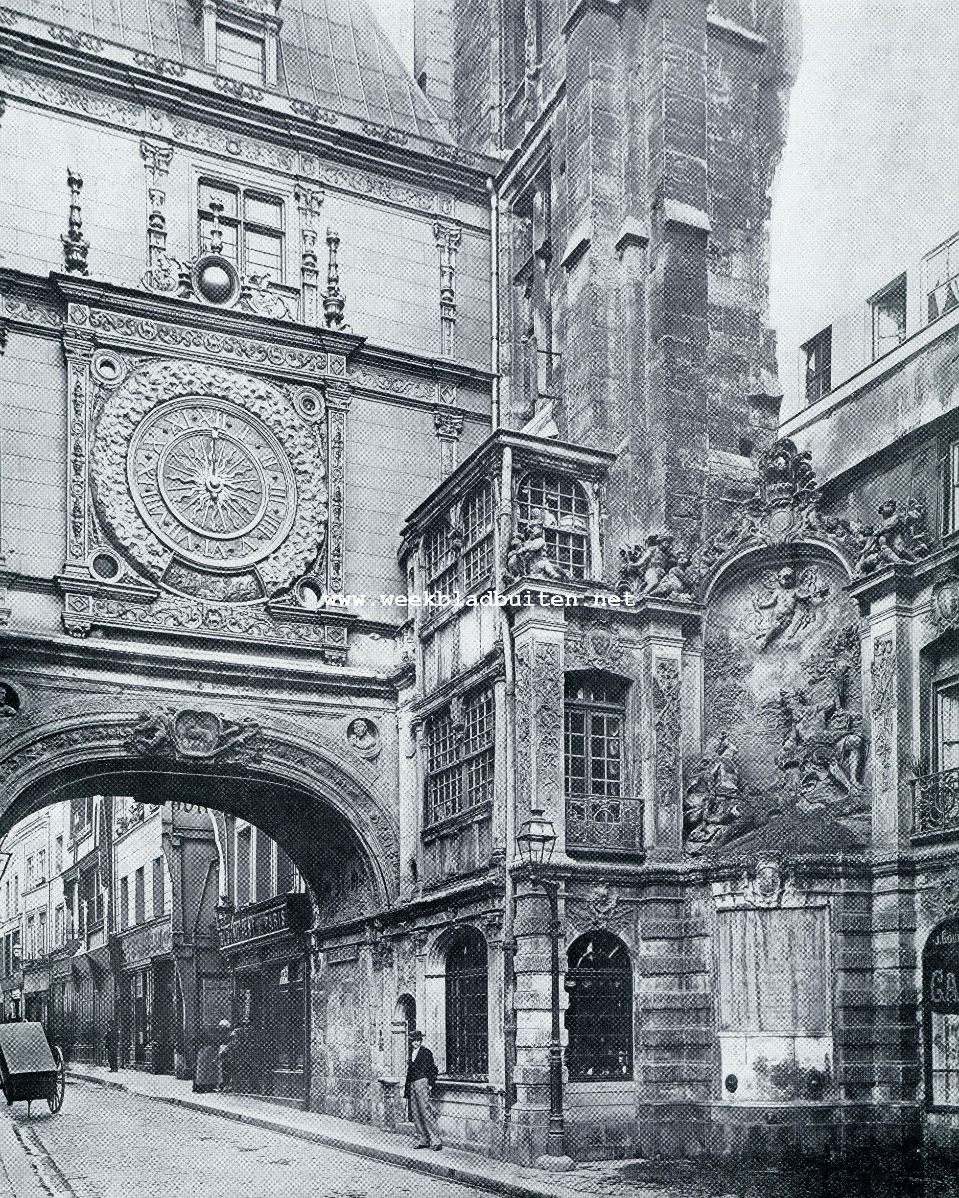 RENAISSANCEPOORT TE ROUAAN MET DE GROSSE HORLOGE