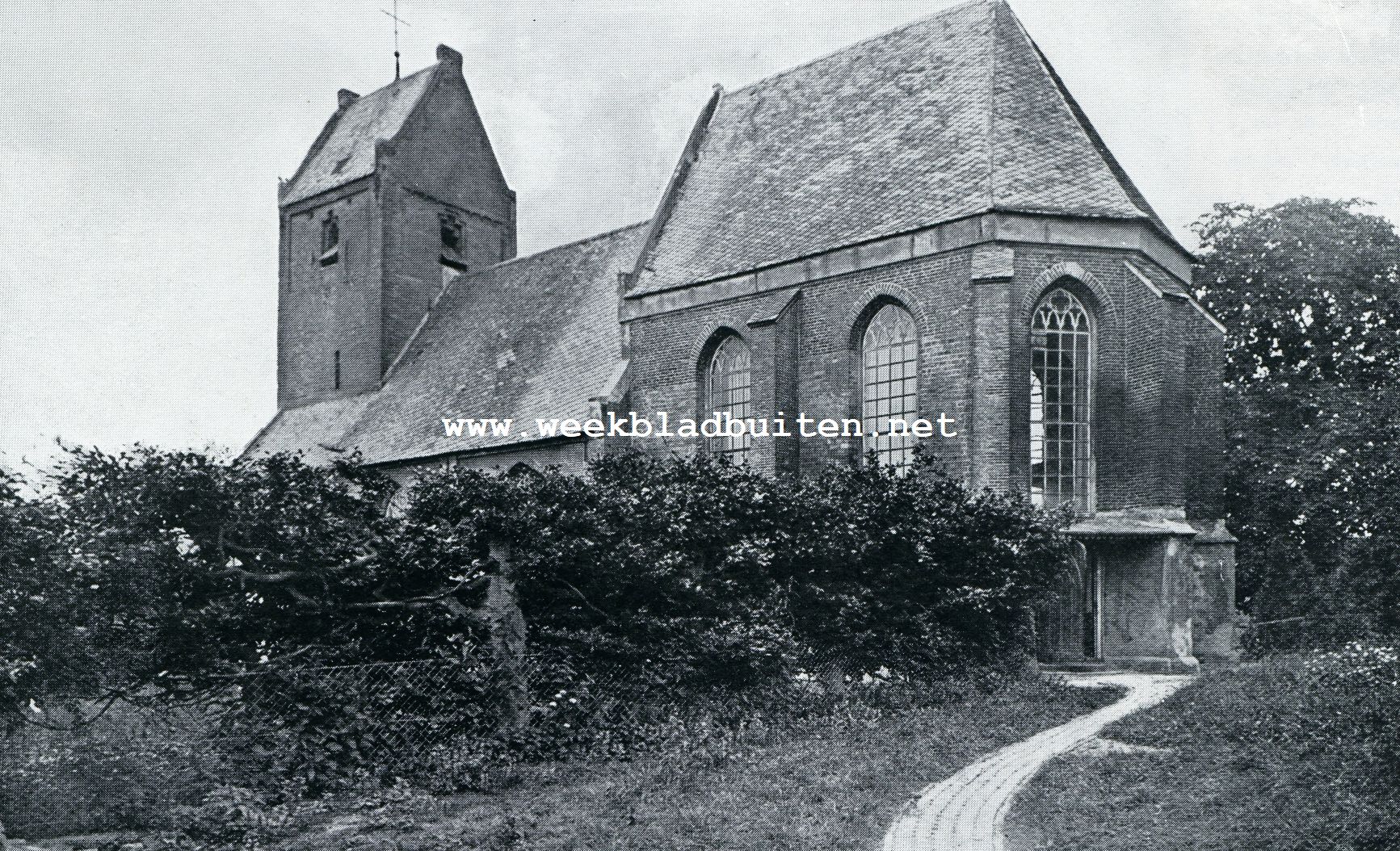 DE NED. HERV. KERK TE VORCHTEN BIJ HEERDE (13E EEUW, KOOR 15E EEUW)
