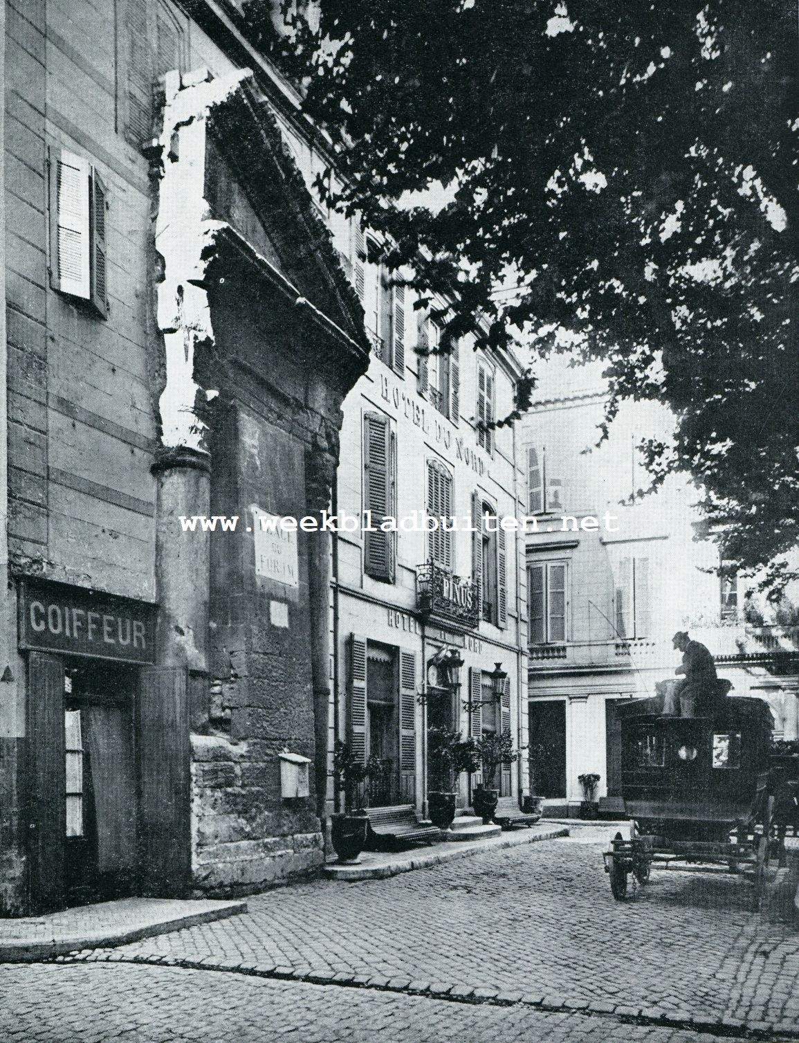 DE PLACE DU FORUM TE ARLES