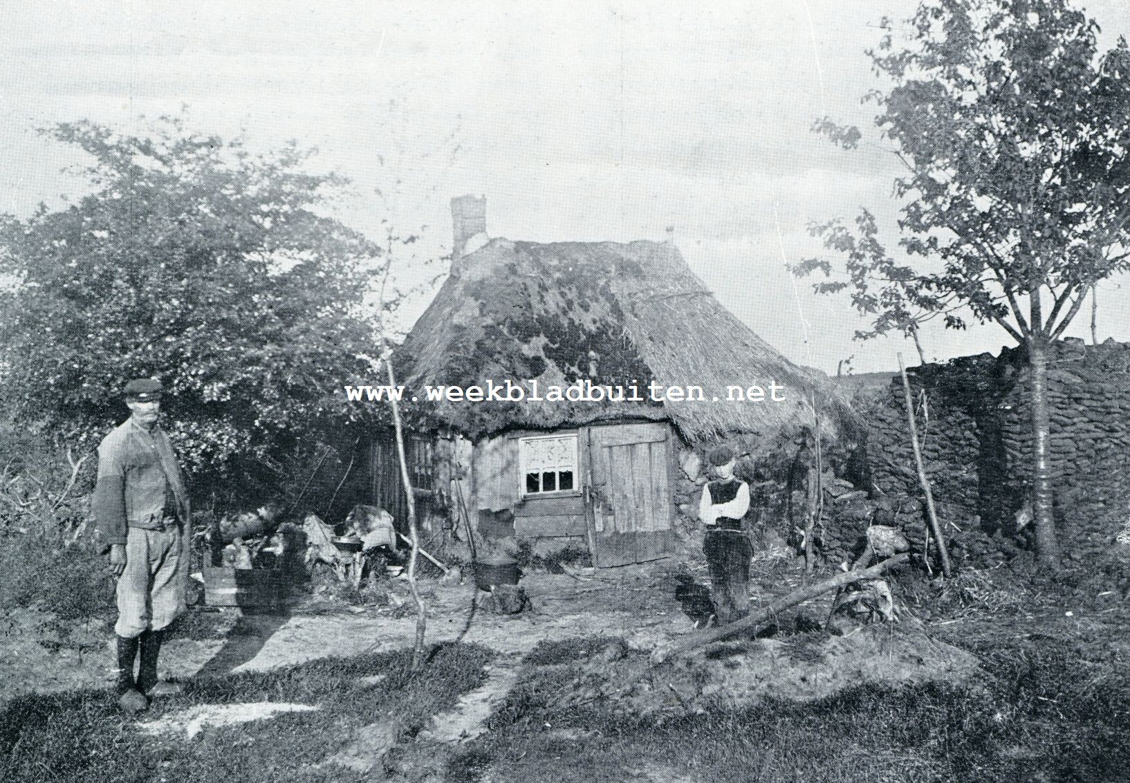 EEN DRENTSCHE HEIDEHUT