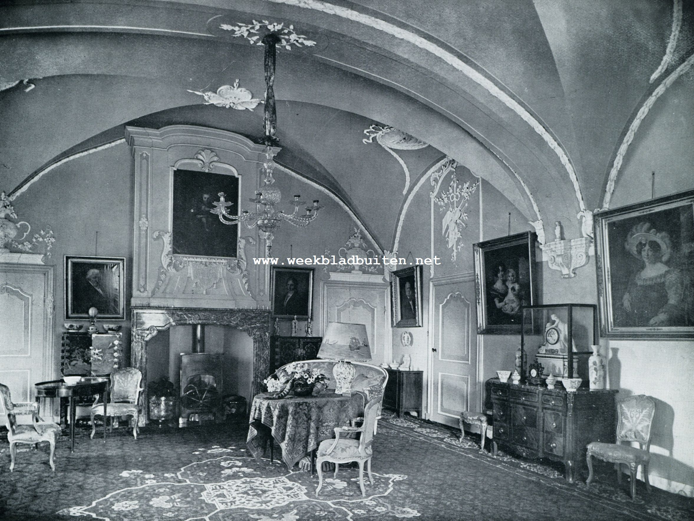 DE BLAUWE ZAAL IN HET KASTEEL KEPPEL