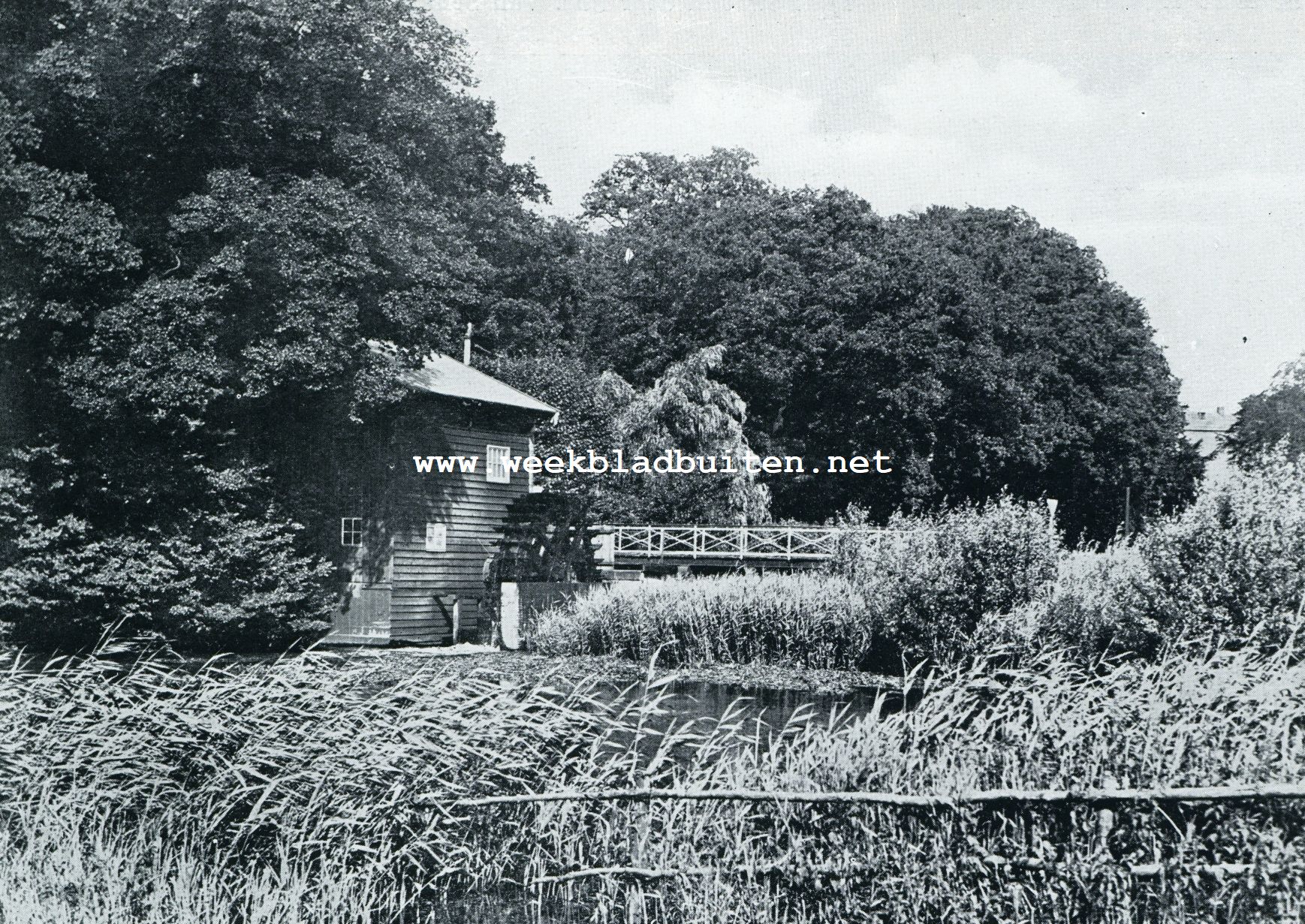 WATERMOLEN BIJ HET KASTEEL KEPPEL