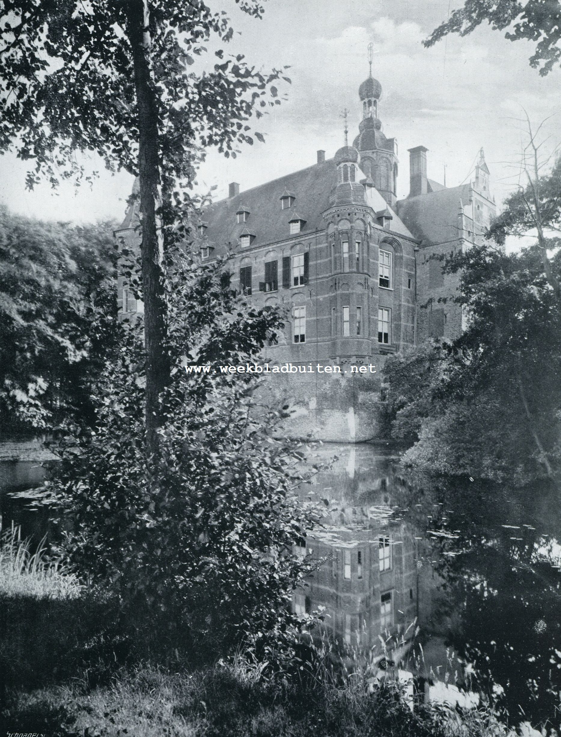 HET KASTEEL KEPPEL, GEZIEN VAN HET NOORD-OOSTEN