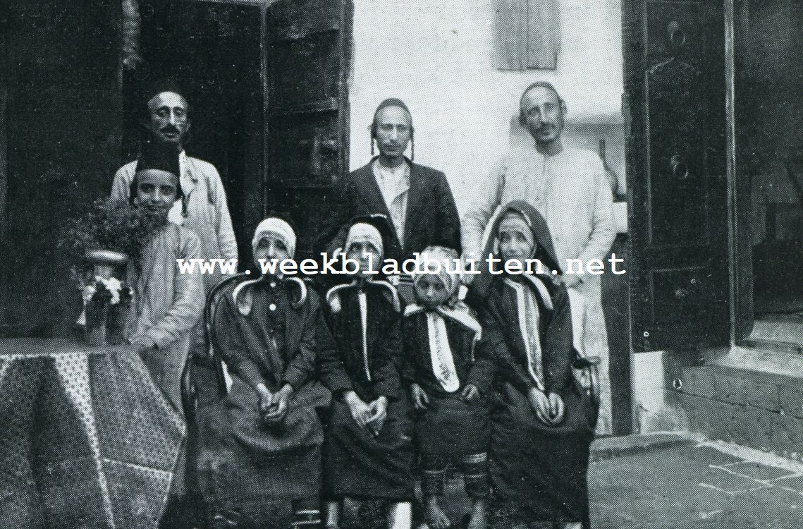 GELUKKIG ARABI. AANZIENLIJKE JOODSCHE FAMILIE IN DE HOOFDSTAD VAN JEMEN