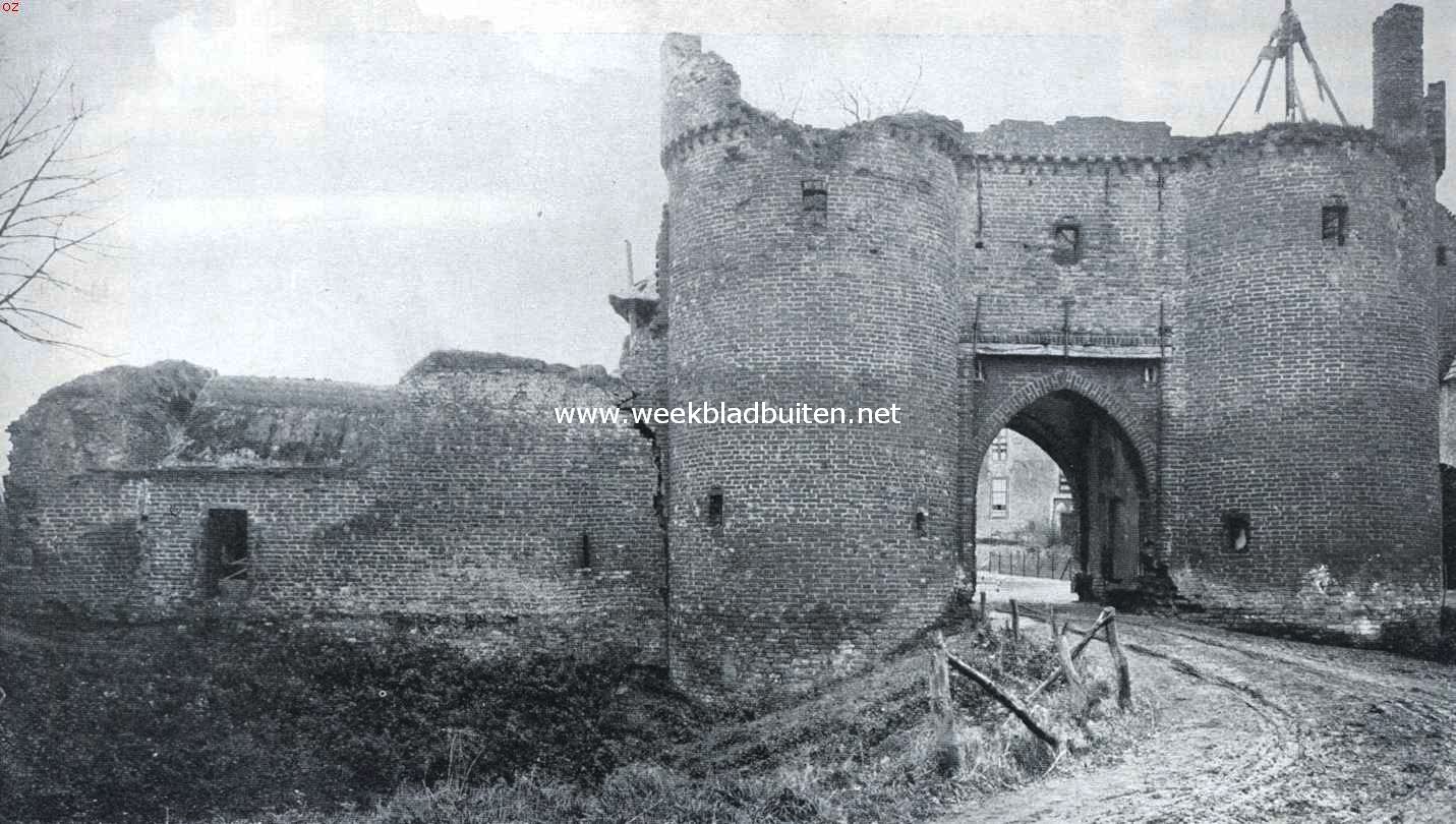 Tusschen twee rivieren. De toegangspoort van kasteel Doornenburg