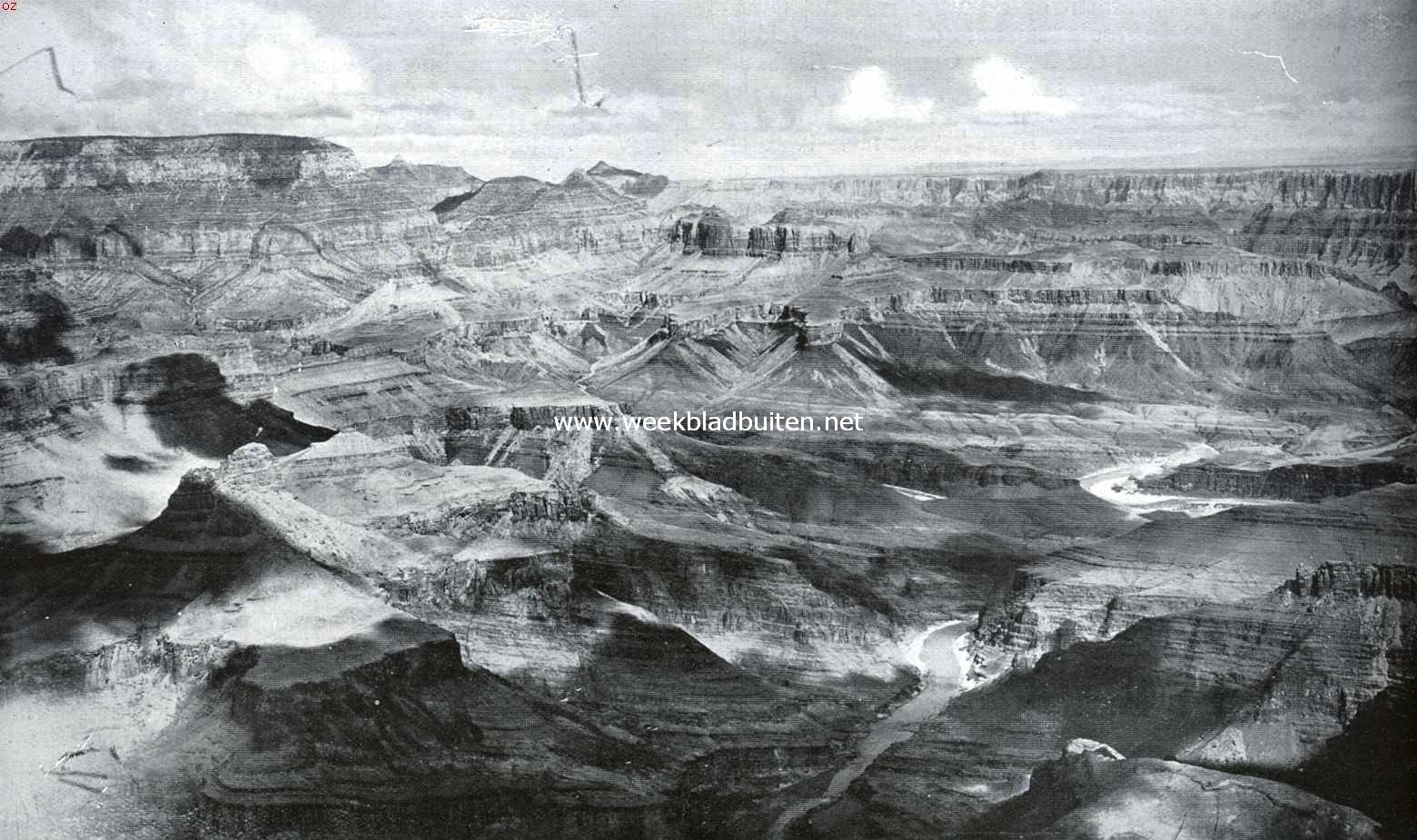 De rustelooze aarde. De Grand Caon met in de diepte de Colorado-rivier. Op deze foto ziet men op den achtergrond (rechts) duidelijk de hoogvlakte, waarin de canyon uitgeslepen is