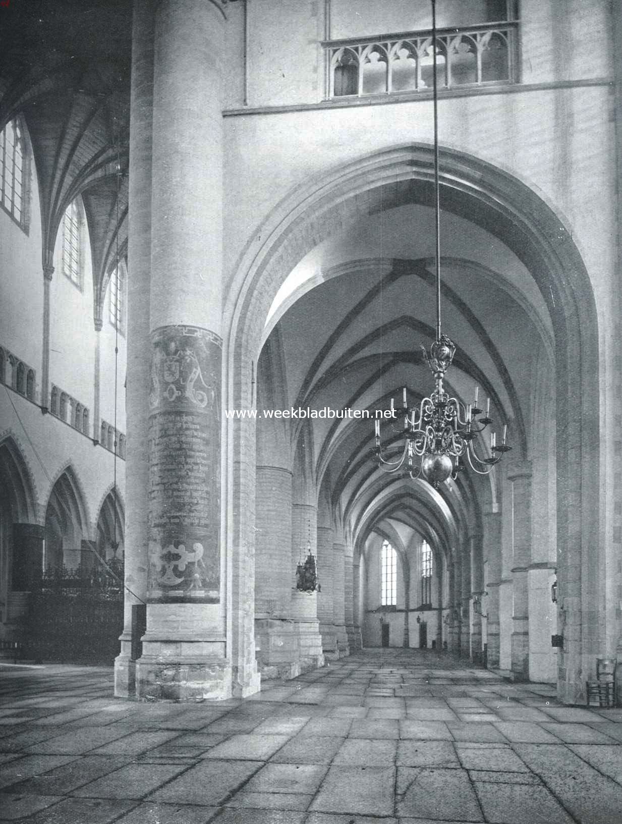 In den kooromgang van den Ouden St. Bavo te Haarlem