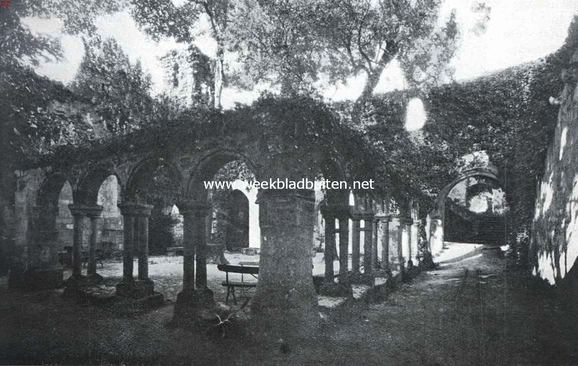 Runes van het klooster der Cordelieren te Saint Emilion