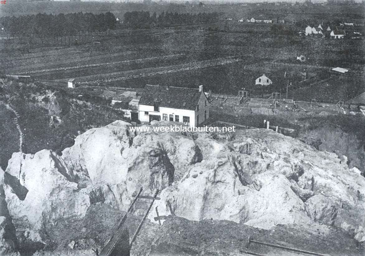 Uitzicht van den St. Pietersberg over het Jekerdal. Op den voorgrond blootgelegd mergeloppervlak met een aantal der daarin voorkomende zgn. aardpijpen