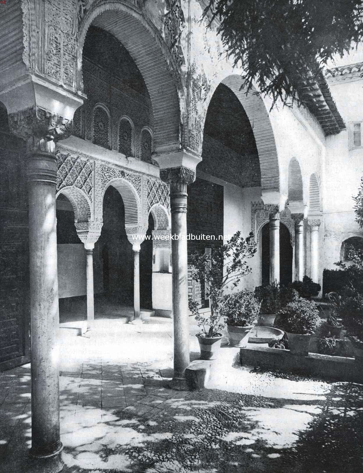 In het Generalife, het oude zomerverblijf der Moorsche vorsten, te Granada