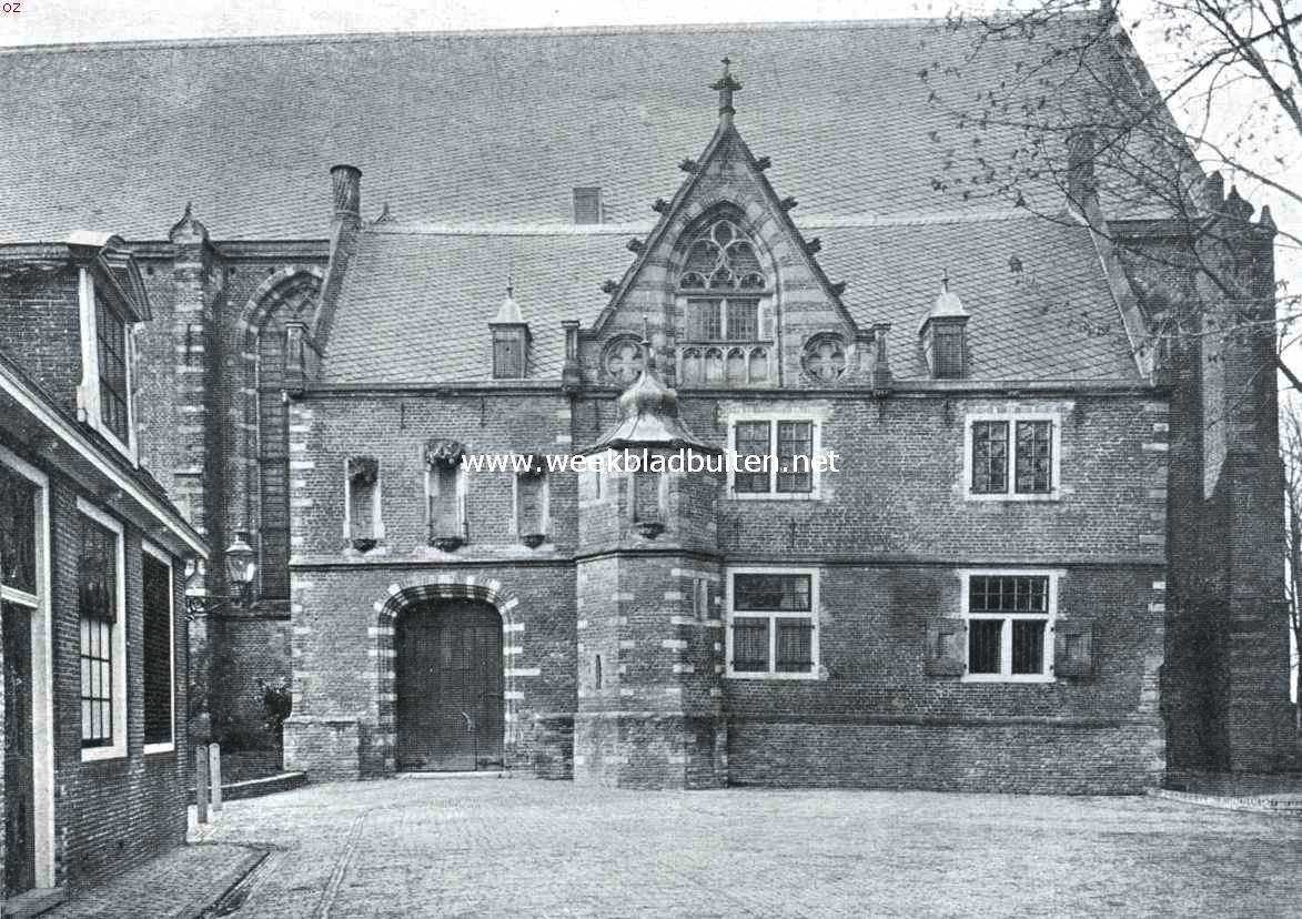 Gevel van de Librije aan den zuidkant van de Groote Kerk te Edam