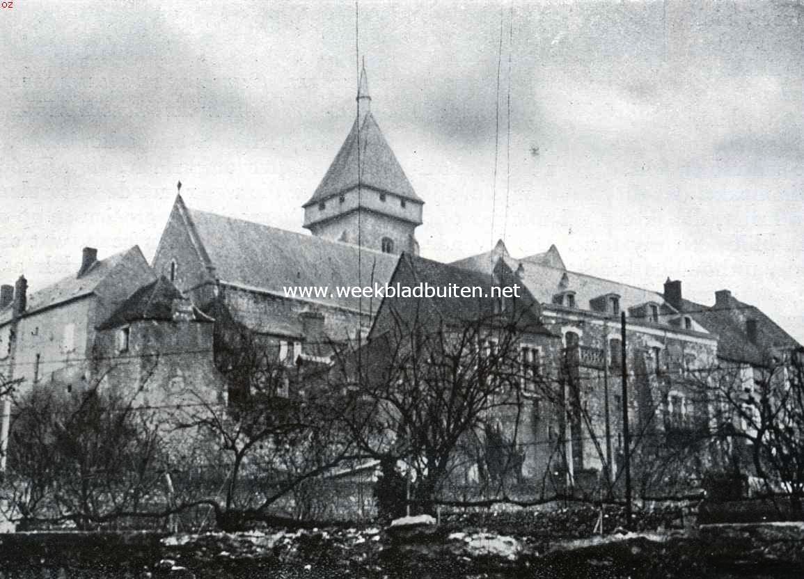 De blauwe vallei van de Creuze. De abdij St. Marcel nabij Argenton in de vallei van de Creuze