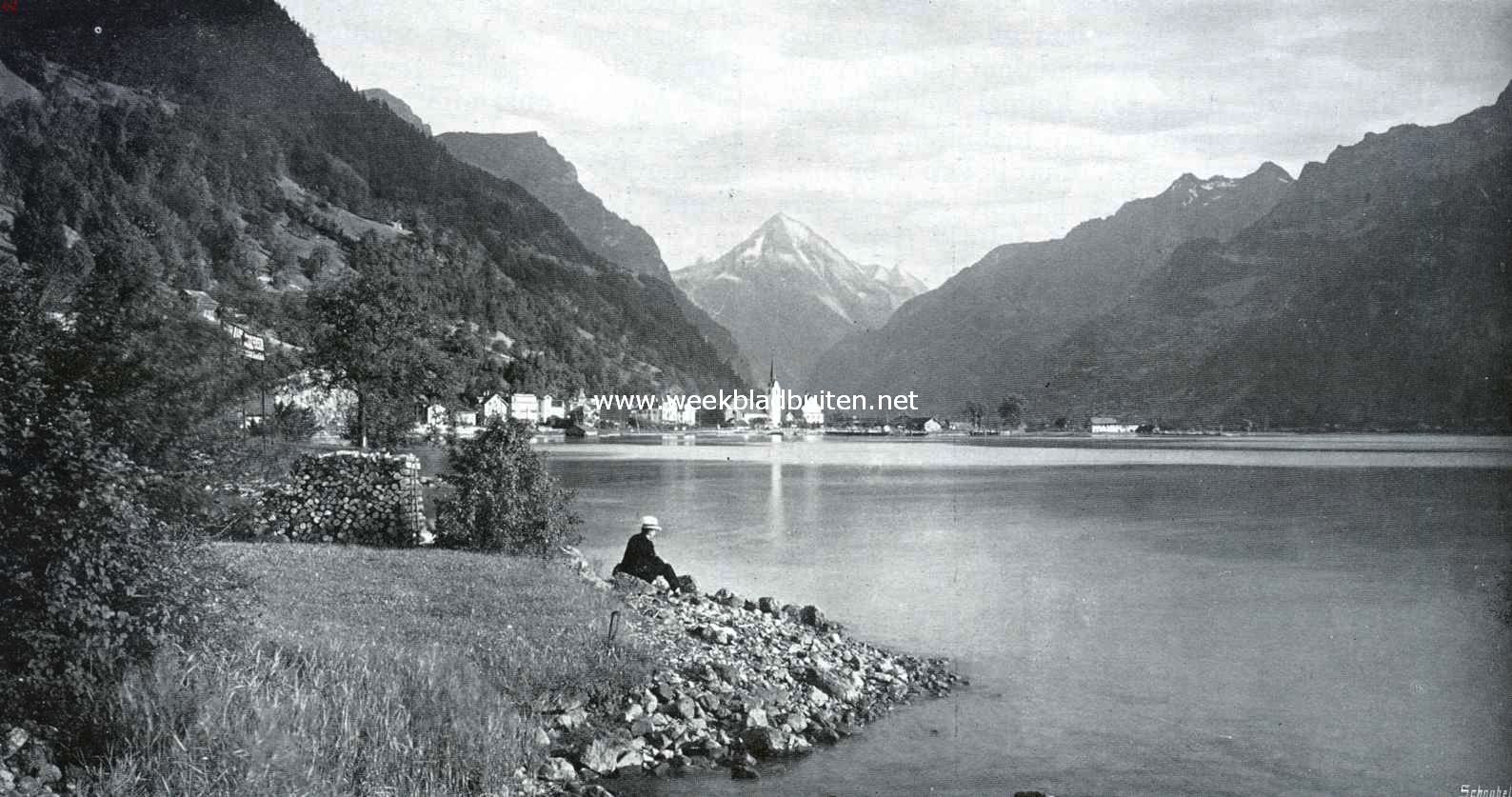 Rondom de Urner See. Flulen, aan de zuidelijkste punt van het Vierwaldstttermeer