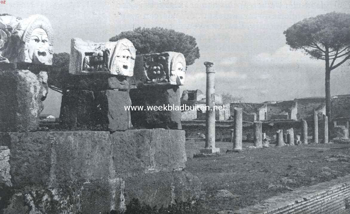 Naar de stad op de zeven heuvelen. Maskers als versiering van het antieke theater te Ostia
